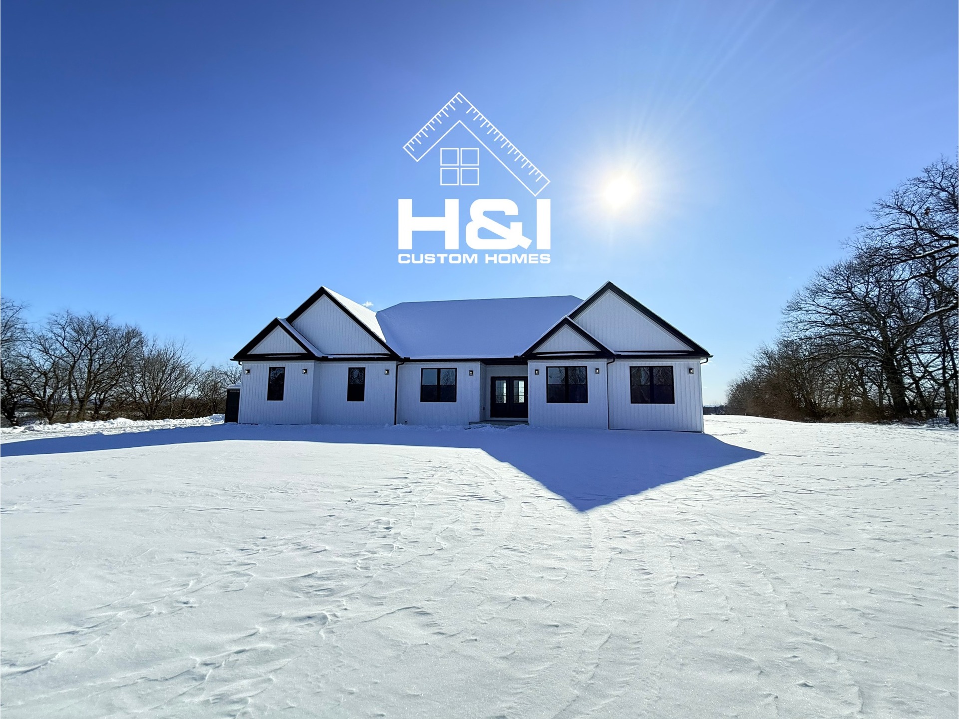 It’s all in the details. 💡 From statement lighting to custom closet storage, this home was built to feel just as good as it looks. Thoughtful spaces that make everyday life easier — and more beautiful.
#handicustomhomes #luxuryhomes #homebuilder