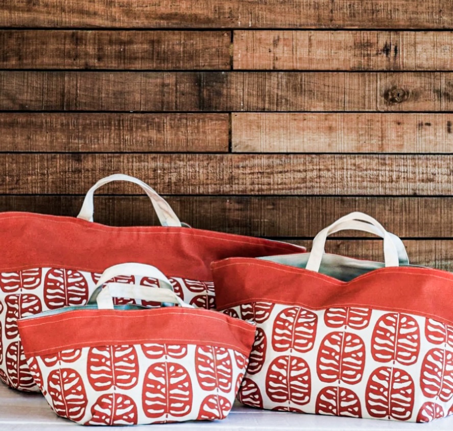 Island essentials, made to carry your everyday 🌴✨
Designed with intention. Styled for island life.
Shop online 🛒 (link in bio)
International shipping is available.
.
.
.
#fiji #fijiislands #onlineshop #nadi #tourismfiji