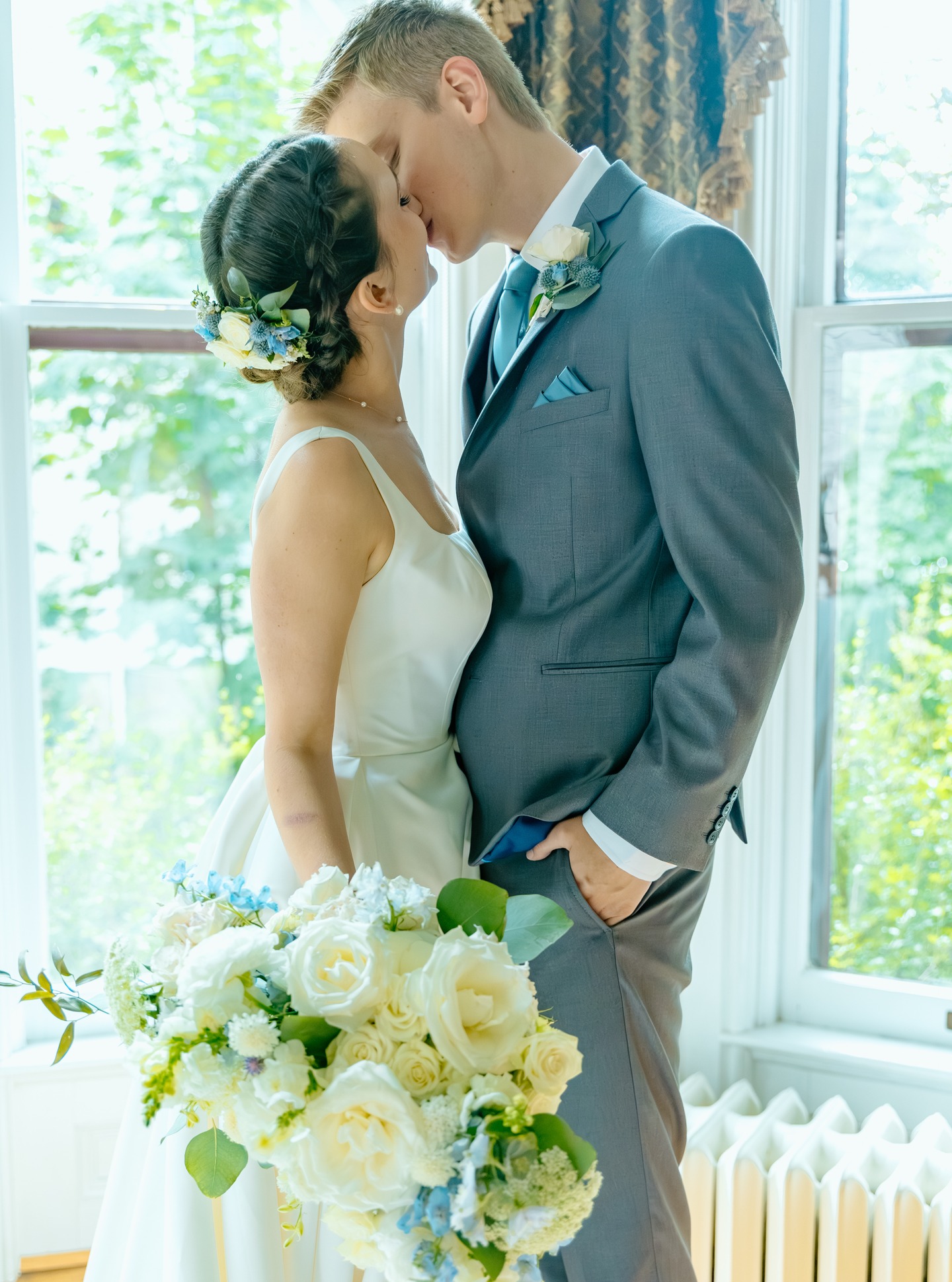 Since today is about love, here's what I love: Little details! I love it when couples focus on the little details. In the second and third photo, note how the color palette matched all the tones of blue in the walls behind the altar of the beautiful St. Mary's Catholic Church in Canandaigua👌
Beautiful photos taken by @sofieharangozoartistry
Keywords: Blue and white weeding, Finger Lakes wedding florist, Rochester wedding florist, Finger Lakes weddings, early summer wedding, blue and white color palette, personal flowers, wedding flowers, church wedding