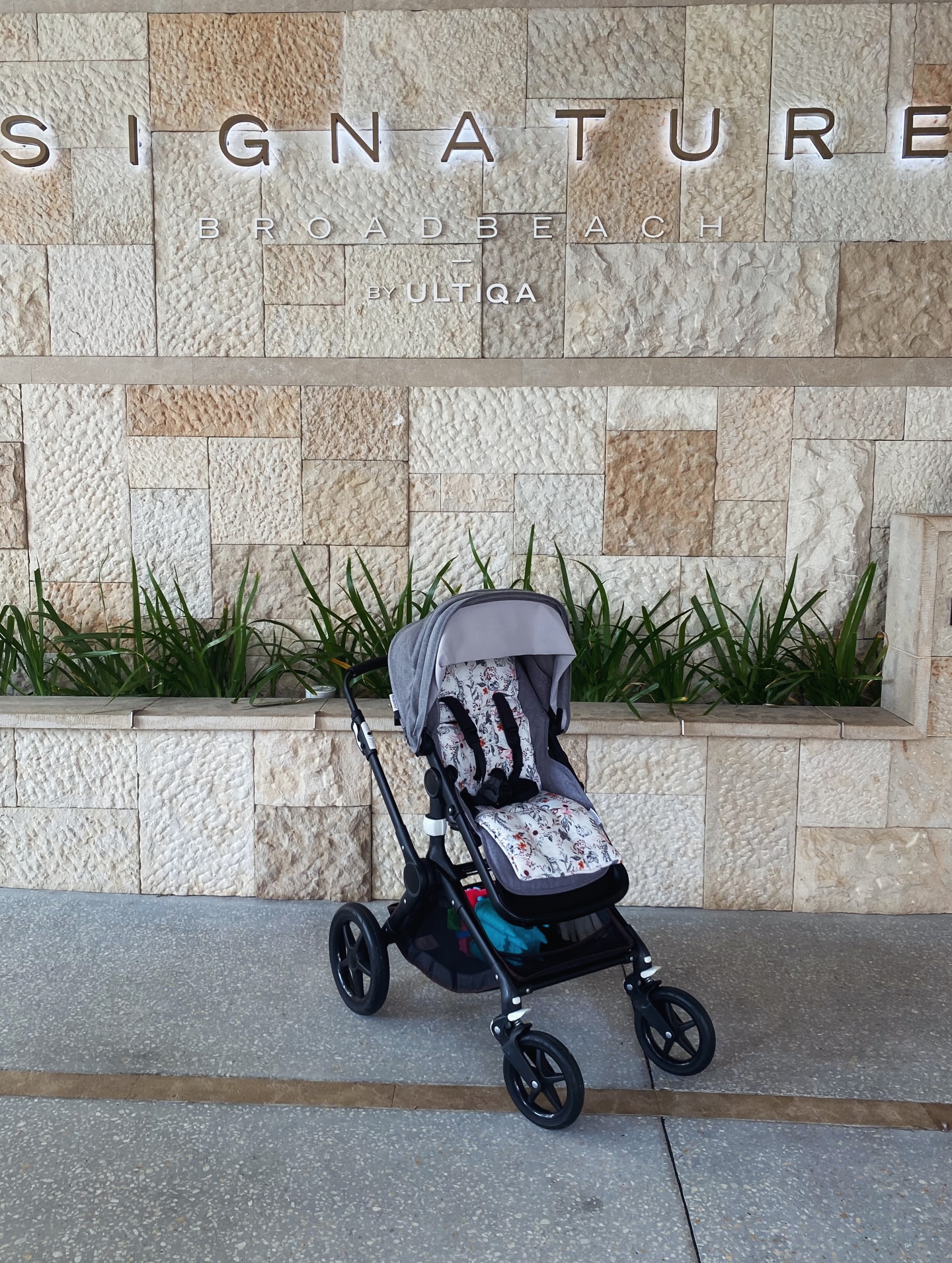 Baby hire but make it five-star.
Parked outside ULTIQA Signature and ready for holiday mode. No lugging gear through airports. No overpacking the car. Just arrive, check in, and stroll.
Travel light. We’ll handle the rest.
#goldcoastbabyhire #luxuryfamilytravel #travelwithbaby