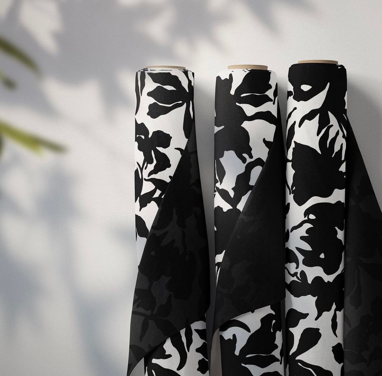 #rovingbee #rovingbeedesigns #surfacedesign #patterndesign #repeatpatterns #textiledesign #graphicdesign