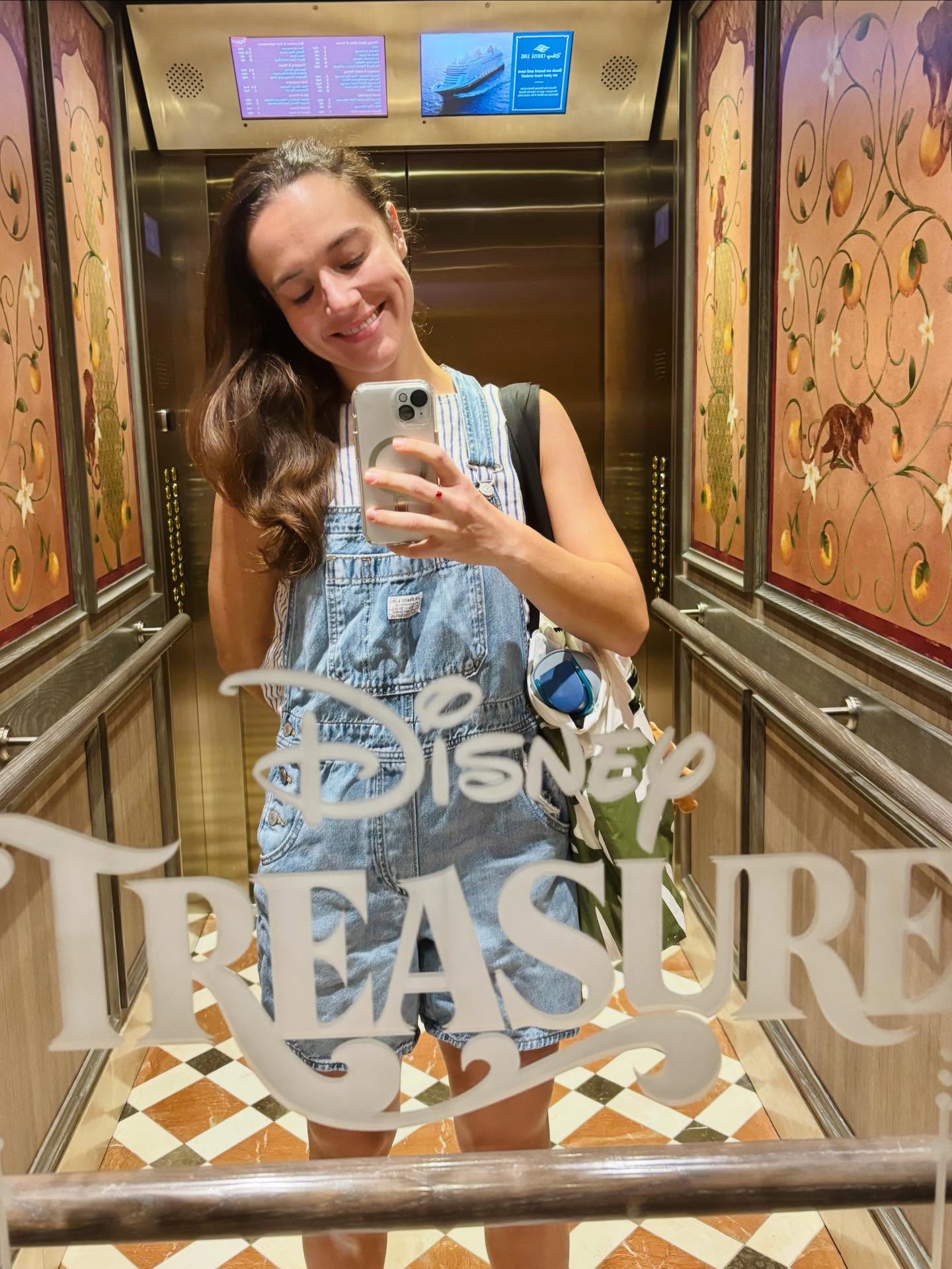 Love letter to the Disney Treasure 💌