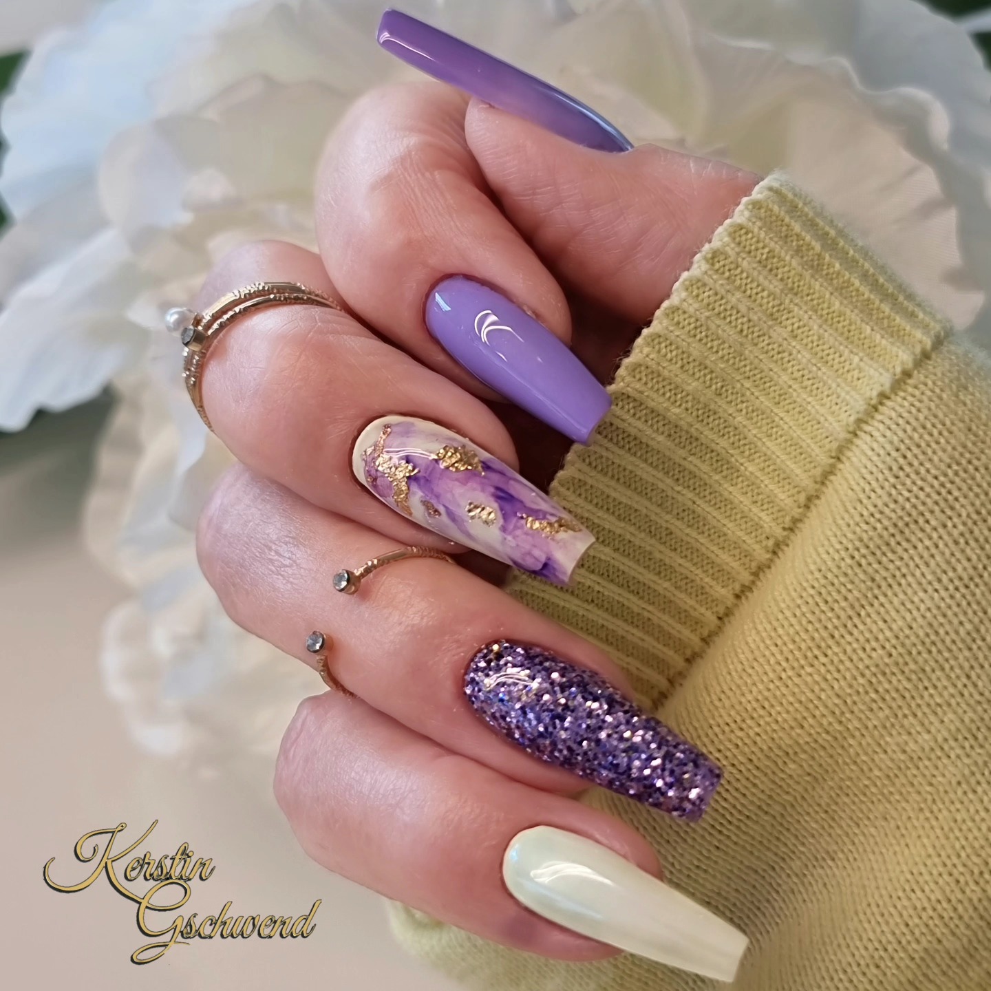 I love colored nails🟣🟡🟣
#Bern
#gelnails
#nailart
#naildesigns
#manicure