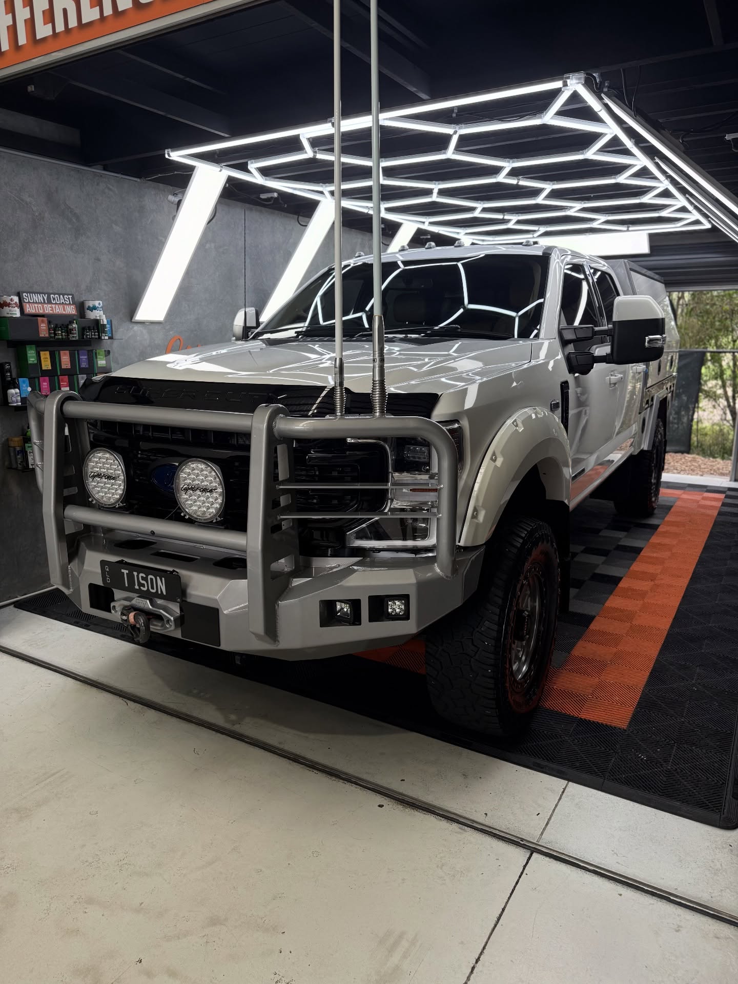 This absolute unit of a Ford F-250 rolled into the studio for the full Sunny Coast Auto Detailing treatment and we didn’t hold back. 💯
Yeah look, it only just fit in the coating bay alright. 😆
✔️ Full paint decontamination
✔️ Machine paint correction
✔️ Long-lasting paint sealant
✔️ Interior deep clean
✔️ Leather and trim rejuvenation
✔️ Engine bay detail
✔️ Undercarriage clean
From top to bottom, inside and out, this truck has been brought back to a deep, clean, protected finish that’s ready for work or the weekend.
At this size, it’s not just a wash… it’s a full-scale transformation.
The difference is in the detail.
📍 Sunny Coast Auto Detailing
📩 Bookings & enquiries via DM or link in bio.