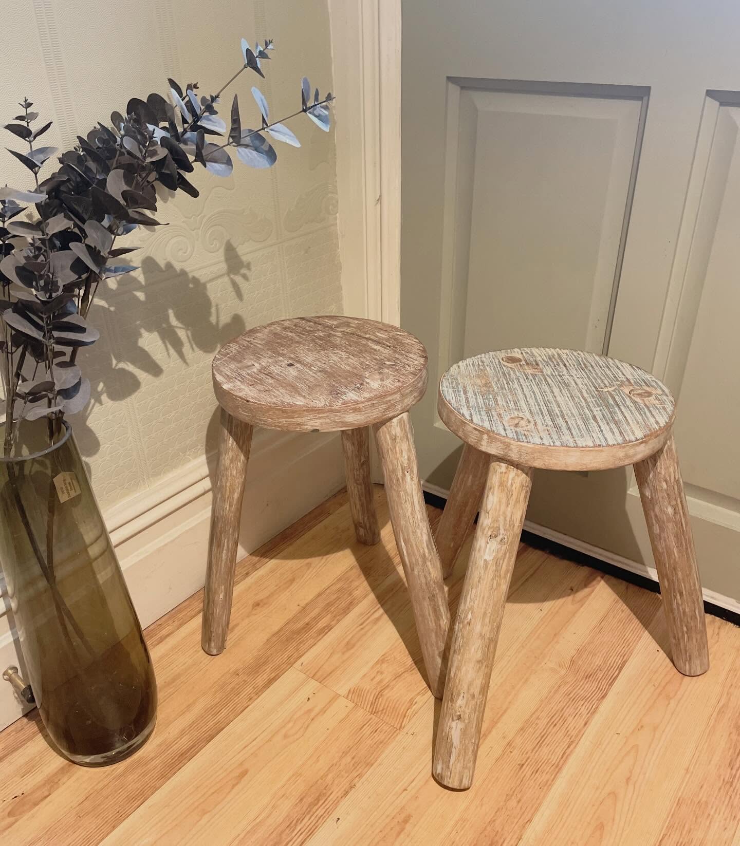 -SOLD-
These fabulous rustic 3-legged stools are very useful around the home. Not only do they provide extra seating when needed they also can be used as a little side table, they make great plant stands and are handy in the bathroom for towels, soaps etc.
One has a duck egg blue wash on the top, the other is neutral limewash effect £35 each
Happy Friday everyone! Have a great weekend š
#stool #3legged #rustic #plantstand #limewash