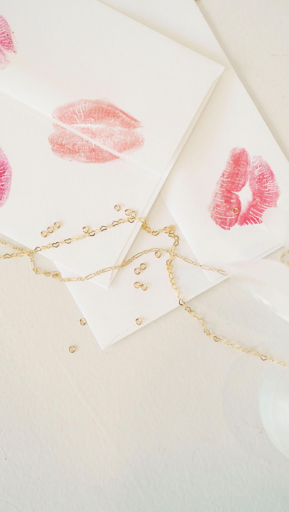 Had the best time @constellationmarketplace on Friday night! So fun hanging with everyone. Thank you to everyone who stopped by! ❤️
.
.
.
#permanentjewelrysacramento #popup #giftshop #shoplocal