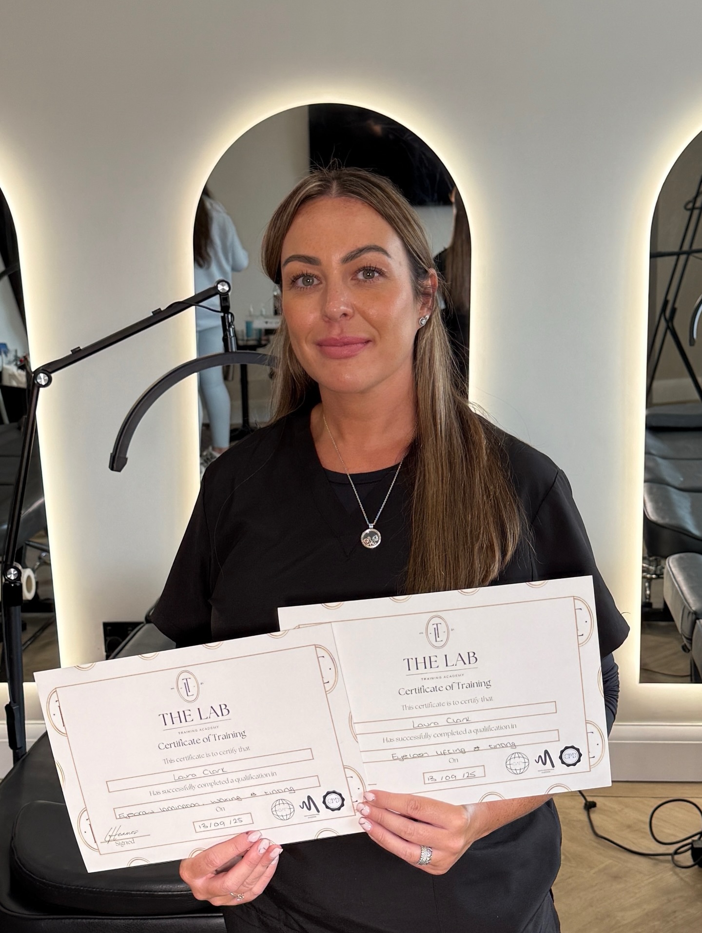 Think it’s too late to start over? 💭💭
So many women hold back because they feel like their chance has passed.
The job that pays the bills but drains your energy…
The dream you’ve been quietly thinking about… but convinced it’s “too late.”
No matter where you are in your life, whatever the path you are on change is possible!
Our wonderful student took the leap, embraced a new career in beauty, and proved that ability, age, experience, or stage in life don’t matter — only willingness to start.
The beauty industry is inclusive, flexible, and full of opportunities:
▫️ Train from scratch and build confidence fast
▫️ Flexible hours that suit your life
▫️ Skills you can take anywhere in the world
▫️ A career that grows with you
If you’ve been waiting for a sign… this is it.
📩 DM “NEW CAREER” to start your journey
👇🏼 Or tap the link in bio to take the first step today
It’s never too late to switch it up 🖤✨