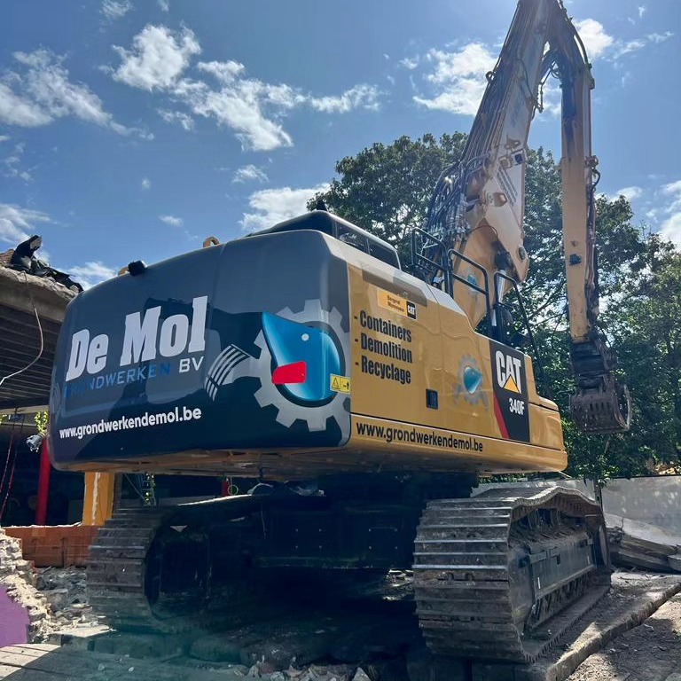 🚨🚨🚨TE HUUR🚨🚨🚨
🏗 🏗 🏗 +👷♂️👷♂️👷♂️
#grondwerken #grondwerker #afbraakwerken #kraanman #kraanmachinist #teamdemol #demol #cat #340f #Demolition #demolitionequipment #forrent #rental #heavyequipment #sloop #sloopwerkzaamheden