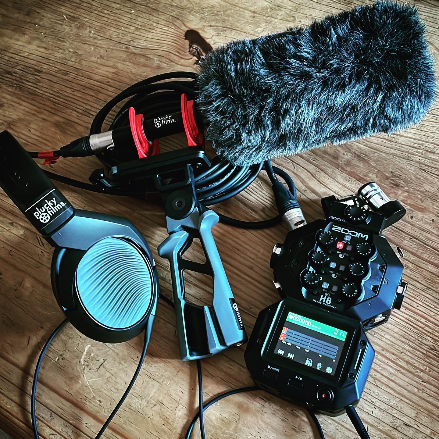 Today is all about sound. Recording some foley SFX to bring our upcoming @pepesaya TVC to life.
#sfx #soundrecordist #foley #foleyartist #pluckyfilms #tvc #filmmaking #videomarketing #butter #pepesaya #pepesayabutter #culturedbutter #tvmarketing #tvadvertising