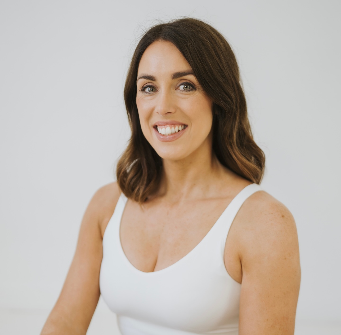 🌅 Welcome to the team, Rachel! 🌅
We’re so excited to welcome Rachel to the studio 💜
Catch her Early Bird Pilates classes Mondays & Fridays at 7:30am - the perfect way to start your day feeling strong, grounded, and energised.
Rachel trained with All Active Pilates & Physio during her pregnancy in 2022 and brings a truly holistic approach to her teaching. With a Master’s degree in Health Promotion and ongoing studies in Nutrition, she’s passionate about supporting not just physical fitness, but overall wellbeing ✨
🧘♀️ Qualifications:
• YMCA Diploma – Level 3 Mat Pilates
• APPI Level 3 Reformer Pilates
Come say hello and join Rachel on the reformer bright and early 🌞💪