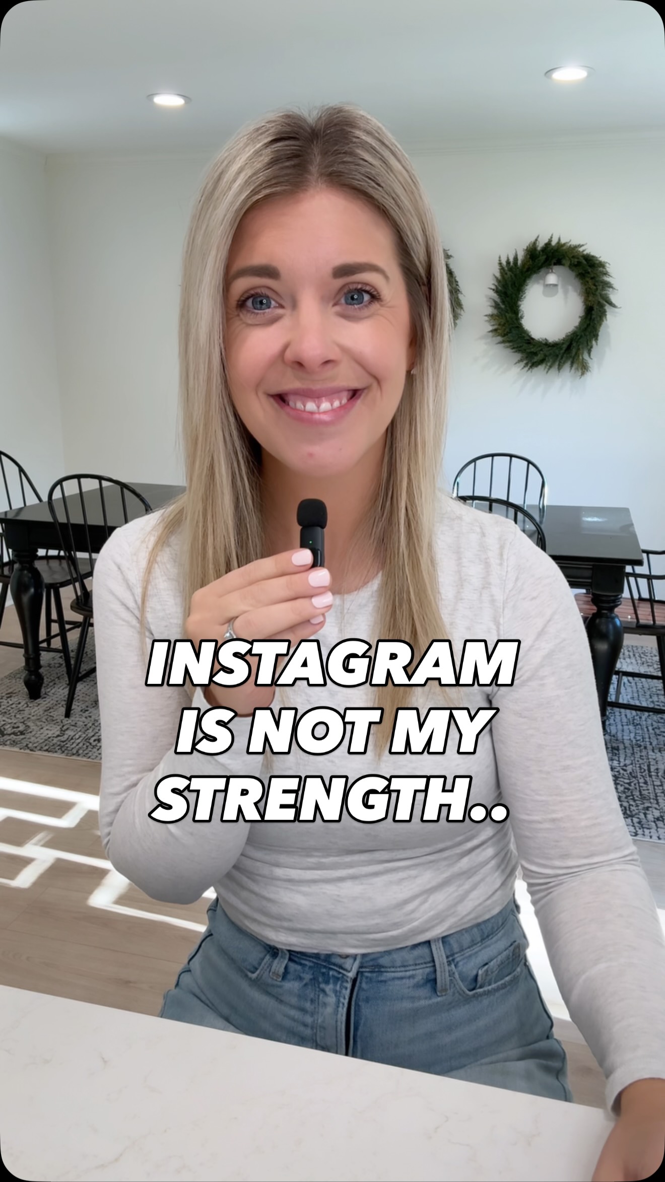 🤷♀️ Did I spend 8 hours yesterday totally failing at making reels? YES.
💃 Do I know 1000% that I have the tools and experience to help you teach your kids how to be generous & serve others? ALSO YES.
FOLLOW if you have kids and want to start serving!
And for sure don’t follow if you expect it to look pretty 😂