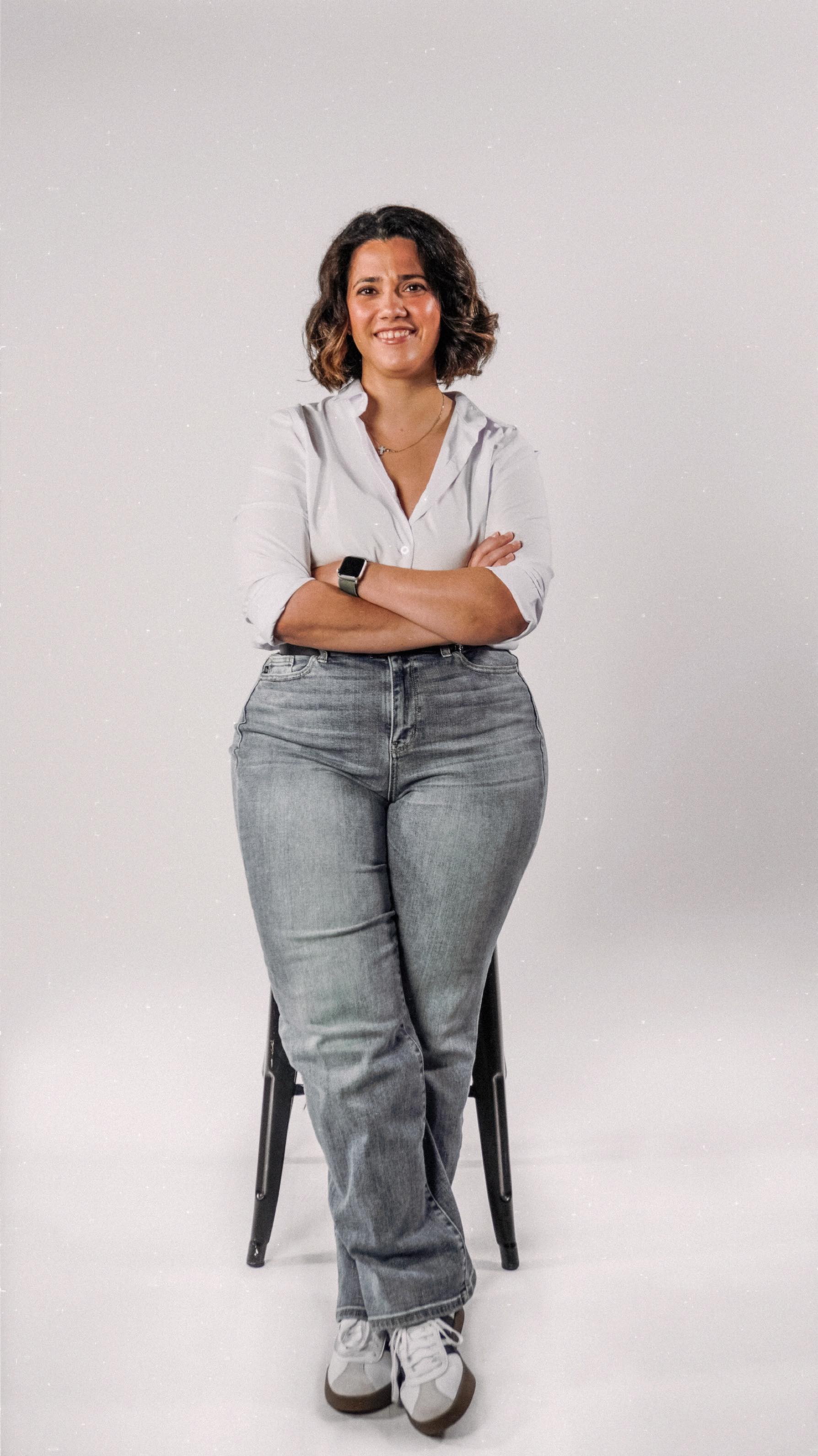 Am I the only one obsessed with every song @ellalangleymusic releases…nope..GOOD 🖤
But on a serious note, what I do is not just about design…
It’s about being the calm voice during big decisions.
The advocate when things don’t go as planned.
The one who notices the details others overlook.
Behind the scenes, I’m also a wife, a Mom, and
a girl building a business rooted in trust, loyalty, and friendship.
At the end of the day, my goal isn’t just creating a stunning home.
It’s creating a space your family truly lives in, grows in and loves for years to come.
That is Bella Casa ❤️
#virtualinteriordesigner #bakersfieldinteriordesign #clovisrealestate #clovisinteriordesign #milspouseowned