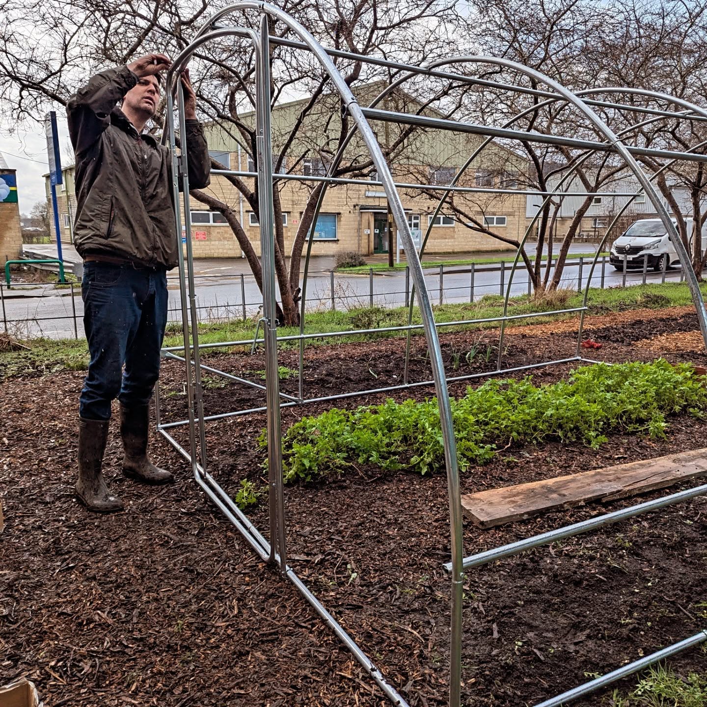 Very productive morning at the garden today! Got the wood chip paths topped up, loads of weeding and litter picking, plus we got the frame of our new brassica polytunnel up 🥦
Heading back on Wednesday to plant out onion sets, garlics, broad beans and get the mesh on the polytunnel 💚
#communitygarden #greenchippenham
