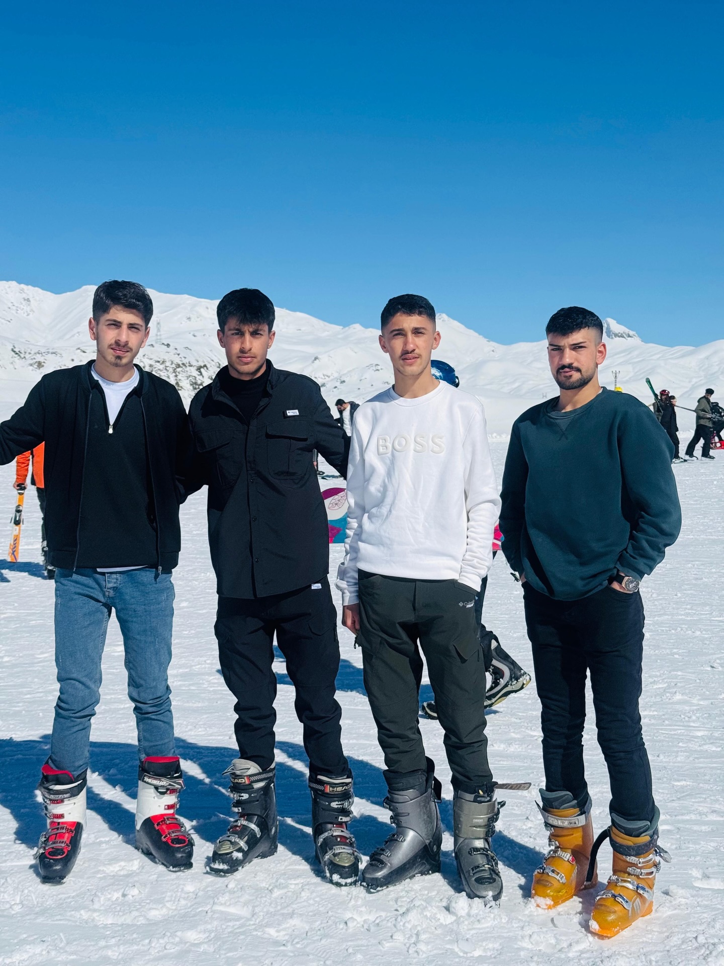 ✨MERGABÜTAN’DA ROTA HATIRASI ✨
Turumuza katılan tüm misafirlerimize;
enerjileri, samimiyetleri ve güzel anları bizimle paylaştıkları için
tek tek teşekkür ederiz🌸
Birlikte daha nice rotalarda buluşmak dileğiyle 💛
📅 Gelecek Tur Tarihleri
🗓️ Her Hafta Cumartesi – Pazar – Salı
☎️Detaylı Bilgi & Rezervasyon
📞 0533 526 65 73 | 0505 110 41 65
🛡️@sirpturizm
🌐www.sirpturizm.com.tr
#şirpturizm #hakkarimergabütankayakmerkezi #kayak #yuksekova