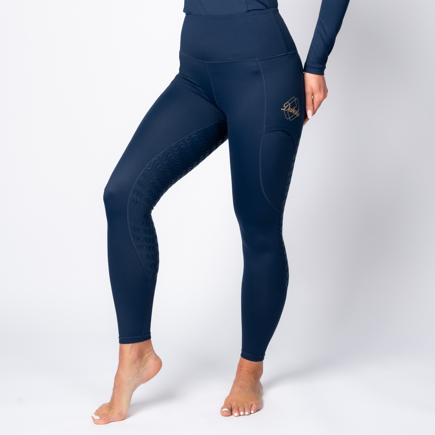 20% OFF
dakota Full Seat Leggings (Navy & Beige) — high waisted, super-stretchy and built with a full silicone seat for grip in the saddle. Deep phone pockets, lightweight and oh-so-comfy. Now £44 (was £55). Link in Bio #EquestrianStyle #RidingWear #Leggings #StableLife #DakotaBrand