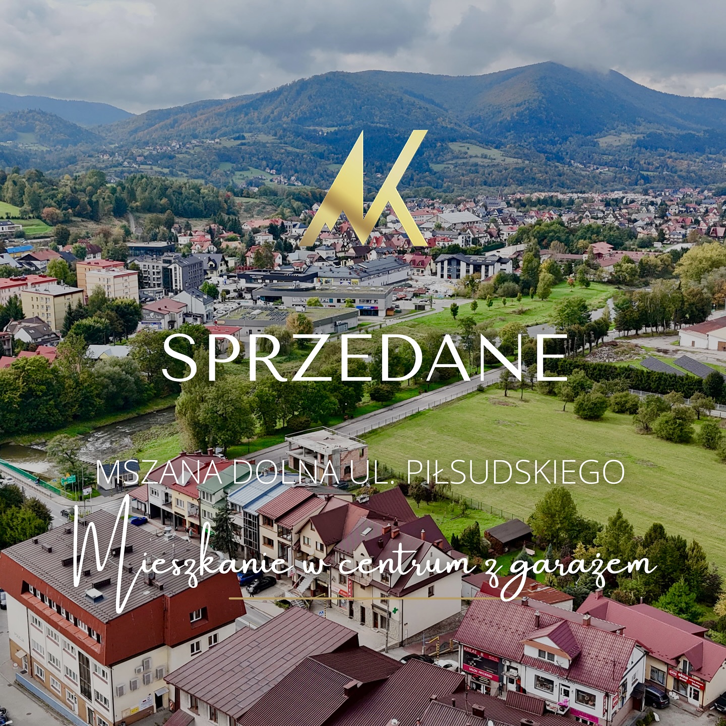📣 SPRZEDANE – historia, która pokazuje, jak ważni są ludzie.
Są takie transakcje, które szczególnie cieszą.
To mieszkanie było wcześniej oferowane przez inną agencję i przez dłuższy czas nie znalazło nabywcy. Po przejęciu sprzedaży przez Apex Koncept udało się szybko znaleźć kupca i skutecznie doprowadzić transakcję do finału 🤝
Ale ta sprzedaż ma w sobie coś jeszcze.
Kupująca przyszła na prezentację z koleżanką. Jak się później okazało, tą koleżanką była… moja sąsiadka 😊, która odegrała tu ogromną rolę. Z dużym wyczuciem pokazała, jak można zmienić układ mieszkania, jak przeprowadzić remont i jak wydobyć z tej przestrzeni jej prawdziwy potencjał. Jej uwagi były trafne, konkretne i bardzo pomocne.
Klientka zaufała tej perspektywie. Podjęła decyzję i dziś to mieszkanie ma nową właścicielkę.
💛 Dla mnie to piękny przykład tego, że nieruchomości to nie tylko metry, ceny i umowy, ale przede wszystkim ludzie, relacje i dobre rozmowy we właściwym momencie.
Cieszę się, że mogłam poprowadzić tę transakcję i że wszyscy wyszli z niej zadowoleni.
Tak właśnie pracujemy w Apex Koncept. Z uważnością, zaangażowaniem i szacunkiem do każdej historii.
I ogromne podziękowania dla właścicielki mieszkania za zaufanie i świetny wybór agencji. Czasem uczymy się na doświadczeniach, a czasem po prostu wiemy, że drugi raz warto postawić na najlepszych 🏆
Jeśli Twoja nieruchomość czeka na właściwego kupca dłużej niż powinna, być może potrzebuje po prostu innego podejścia.
🤝 Porozmawiajmy.
_________
📍Mszana Dolna, ul. Starowiejska 4C
☎️ tel. 798 370 312
📩 anna@apexkoncept.pl
📲 apexkoncept.pl
#ApexKoncept #Sprzedane #Bezkonkurencyjni #SkutecznaSprzedaż #Zaufanie #Polecenie #Relacje #Nieruchomości #AgentNieruchomości #MszanaDolna #Małopolska #ZadowolonyKlient