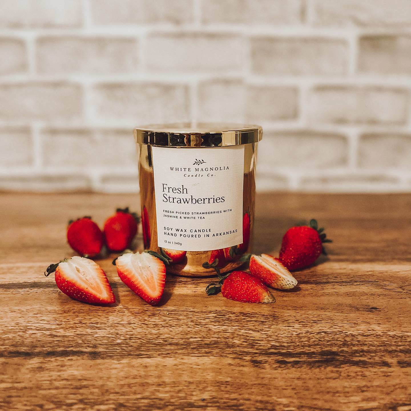 Take a look at our special edition candle, Fresh Strawberries 🍓
Fresh picked strawberries with jasmine & white tea
*available only in gold, copper & gunmetal metallic vessels
Shop now!
www.whitemagnoliacandlecompany.com