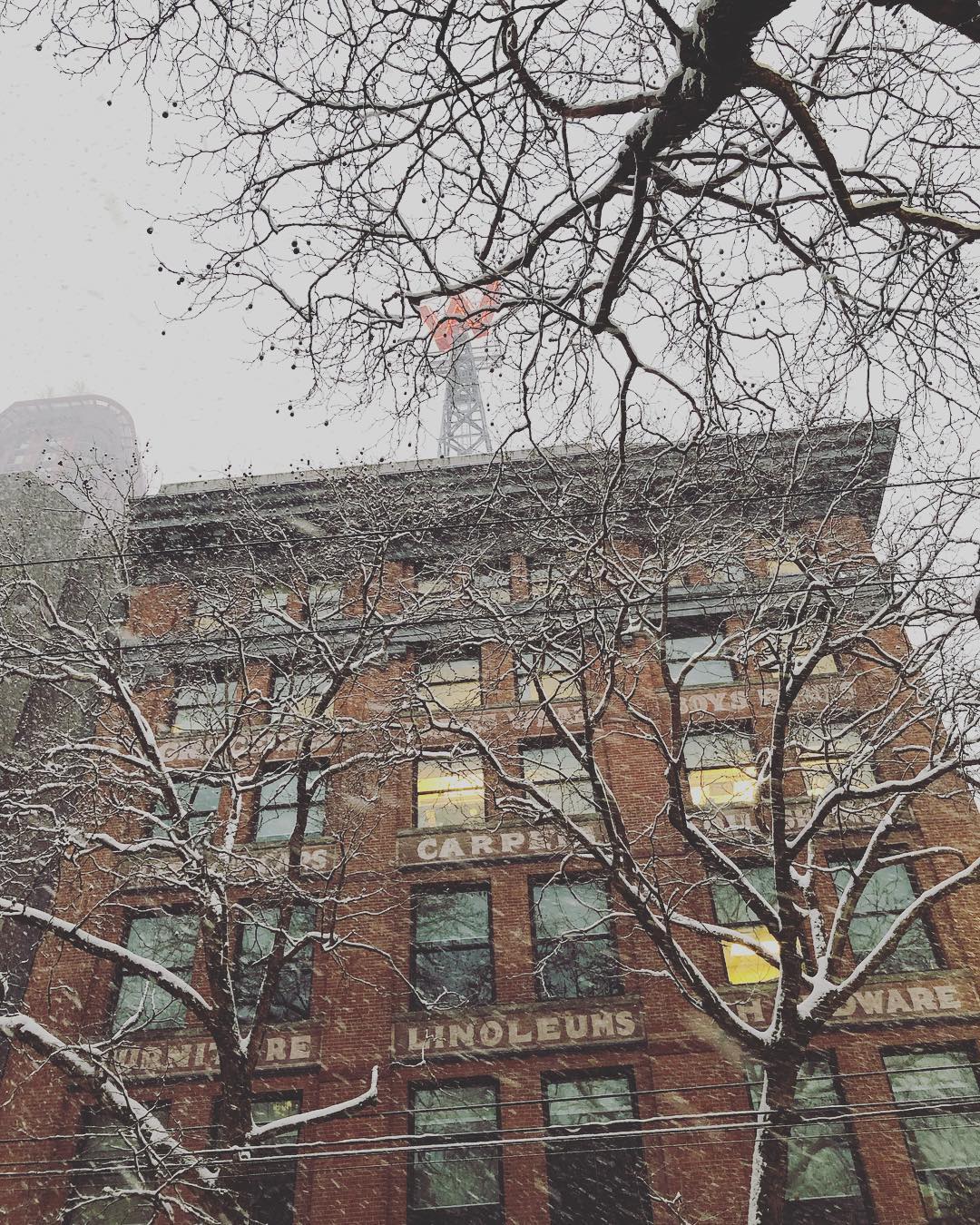 GASTOWN ⢠did you know that gastown was Vancouverās first downtown core and is named for āGassyā Jack who arrived in 1867 to open the areaās first saloon. Today itās a designated national historic site and offers unique heritage condos and lofts, a thriving fashion district, curated dĆ©cor boutiques and some of the best culinary fare in the city!
#vancouver #vancity #downtownvancouver #vancityvibe #vancouvercanada #cityofvancouver #gastown #mainstreet #eastvan #lofts #heritage #skyline #vancouverrealtor #realestate #home #gassyjack #gastownsteamclock #waterstreet #gastownvancouver #mygastown #vancouverisawesome #yvr #yvrliving #vanRE #REALTORĀ® #realestateagent #realtorlife #oakwyn #oakwynrealty #oakwynites