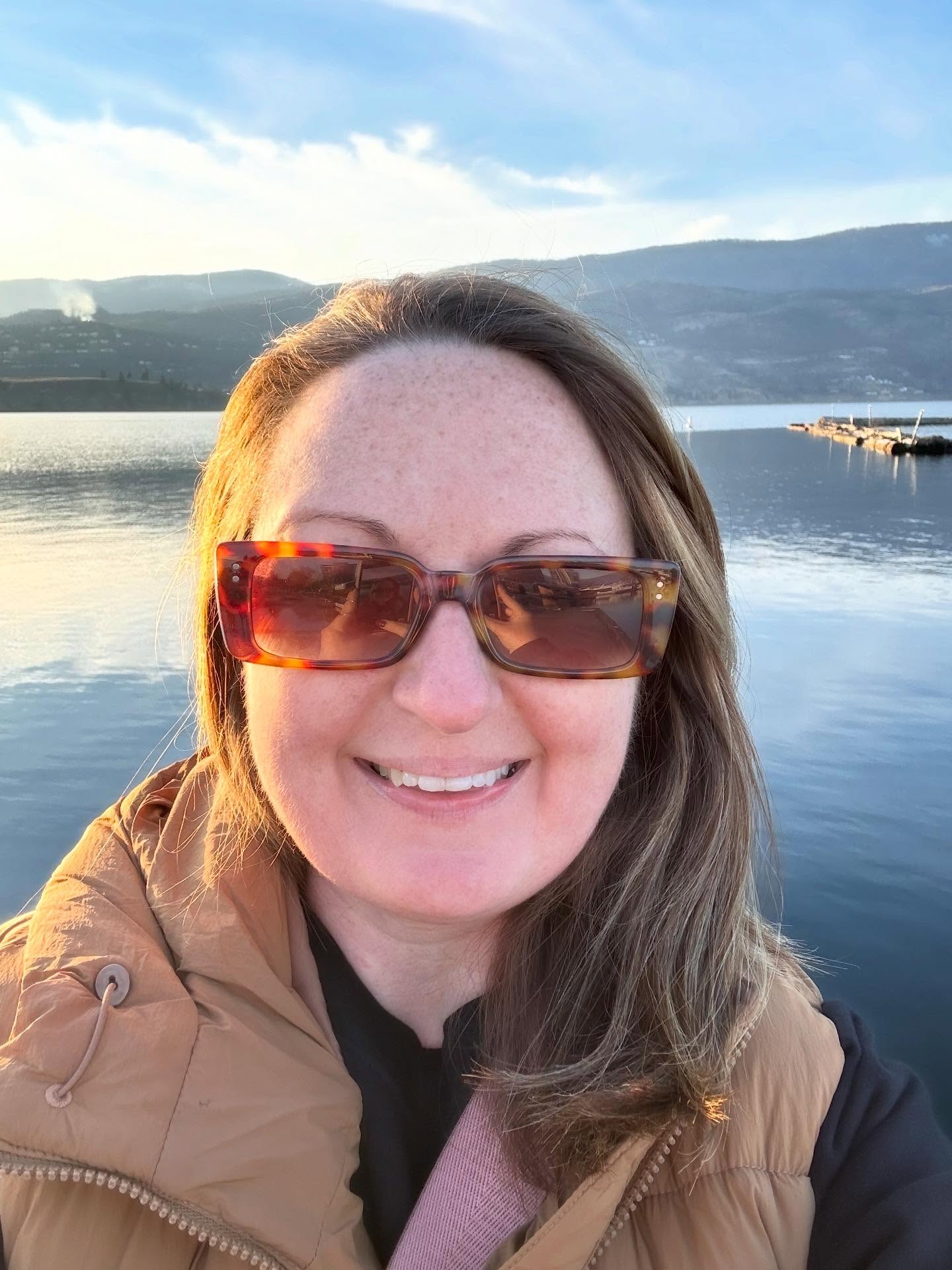 Kelowna 🫶🏼 the trip that reminded me (& taught me):
☁️ of the nostalgic travel flutters I got back in my adventure days, and who I was before a mama.
☁️ the joy of talking to interesting people on planes and hearing their stories. Yes there are lots of good ppl still out there in this world 🌎 👏🏻
☁️ ppl watching in the airport… I even saw Carl from summer house yesterday! And also a teenage boy with a sign and flowers walking towards the arrivals 🥹
☁️ that Kelowna this February is indeed like a tropical vacation, and how good an hour of walking outdoors is for the soul in the dead of winter ❄️
☁️ how absolutely incredibly wise our body is - and specifically this last training was focused on supporting coherence in the body with touch work. But this doesn’t mean coherence always means feeling comfortable, or good. Sometimes we need our fight response to come online and do its job to protect us or set a boundary 👊🏻
☁️ there is no such thing as too much energy within a system, just too small of a container to hold that life force. I’m absolutely amazed at what I’ve learned in getting to work with the joints, diaphragms, viscera and eye work- all as tools to help the body find a bigger container to hold the amount of stress or traumatic life energy it has been experiencing. I got to experience this natural unwinding and expansion that was so profound in my own body, that is SO different than any other bodywork I have experienced. SE isn’t about going in to fix a problem- it’s about being fully present with another person- listening to the story their body has to tell, and then being really curious about the nervous system pattern that emerges. And often with this presence and titrated support- the body gets to do something new once we widen the container to allow what’s been stuck to slowly untangle and release 🌀
☁️ So grateful for all those I met in the SE program that left imprints on my heart, and helped to restore my own nervous system too along the way by being in such a supportive container💓
☁️ finished my 3 year SE training, yet this is just the beginning 🎉 ✨
#somaticexperiencing #kelowna #coherence #adventuretime #healingtouch