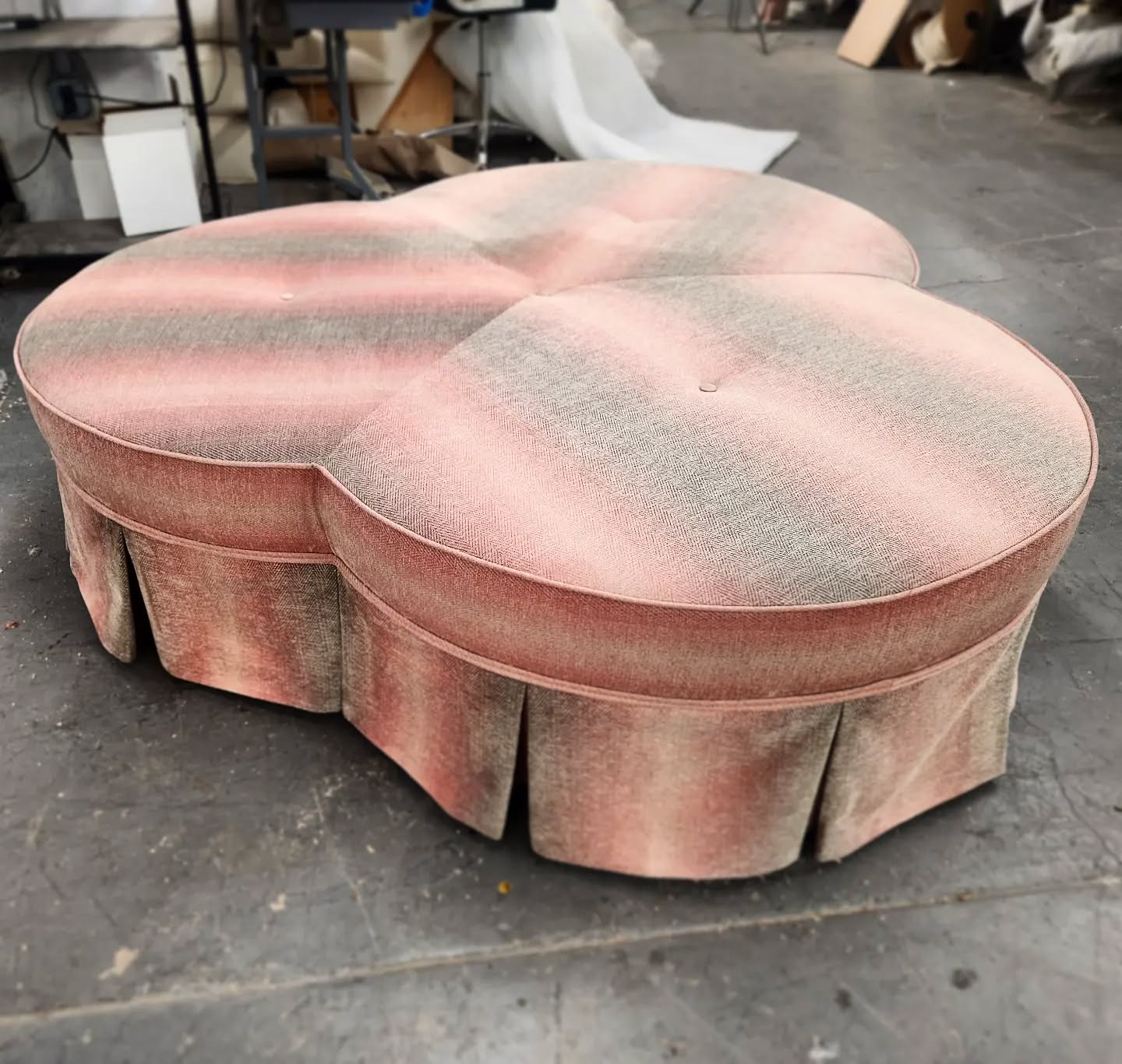 For you and your 2 besties to share secrets 🤫
#customfurniture #customupholstery #upholstery #phillyinteriordesign