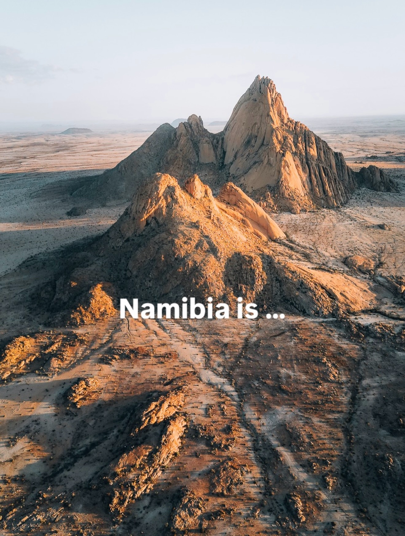“Namibia is one of my favourite countries. There is so much to see here but you can cover a lot of ground in 14 days. If you haven’t been I would highly recommend it for 2026.“ 🇳🇦🖤
Repost from @louisa_pollard_photography thanks.
#namibia #spitzkoppe #namibdesert #etosha #swakopmund