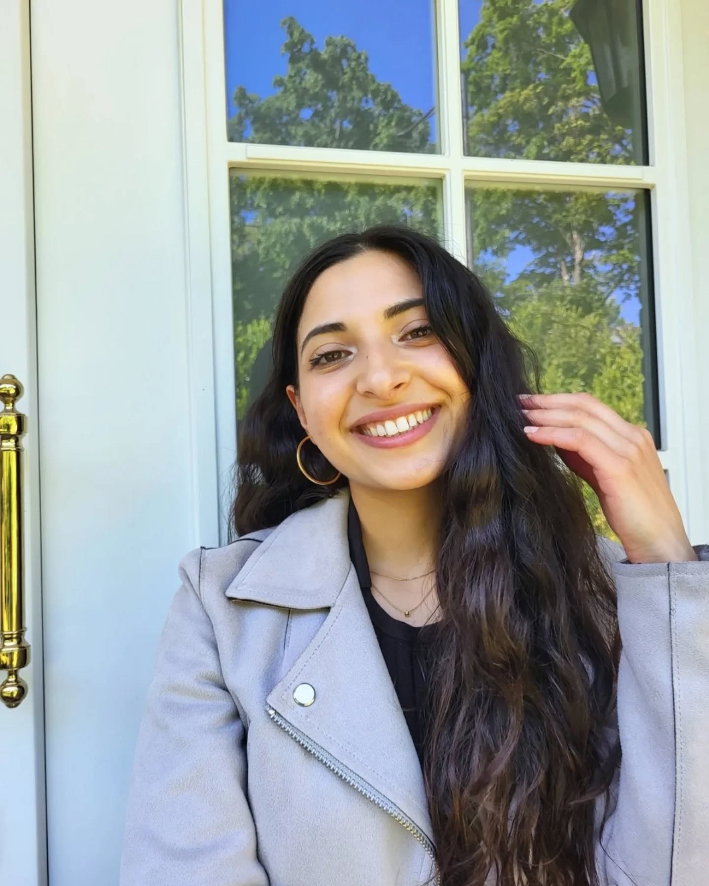 Nur weil Valentinstag vorbei ist, heißt das nicht, dass Aufmerksamkeit und romantische Momente enden müssen ❤️
Eine Kette in Herzform ist mehr als Schmuck – sie ist eine kleine Erinnerung an deine Gefühle, jeden Tag getragen ✨
Schenke deinen Liebsten ein Zeichen, das bleibt.
#herzschmuck #schmuckliebe #juweliermiral #bremen #vegesack