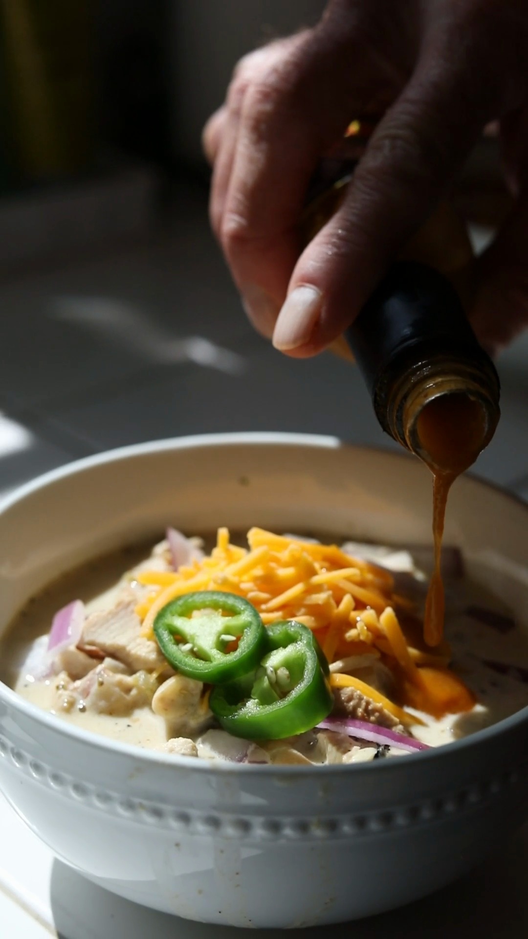 There's no better Sunday for a warm bowl of chili 🥣
Looking for a recipe to win the game? Check out Johnny Birdsong's white and red chili recipes and Heather Crawford's tips for throwing the perfect gameday soiree through the links in bio.