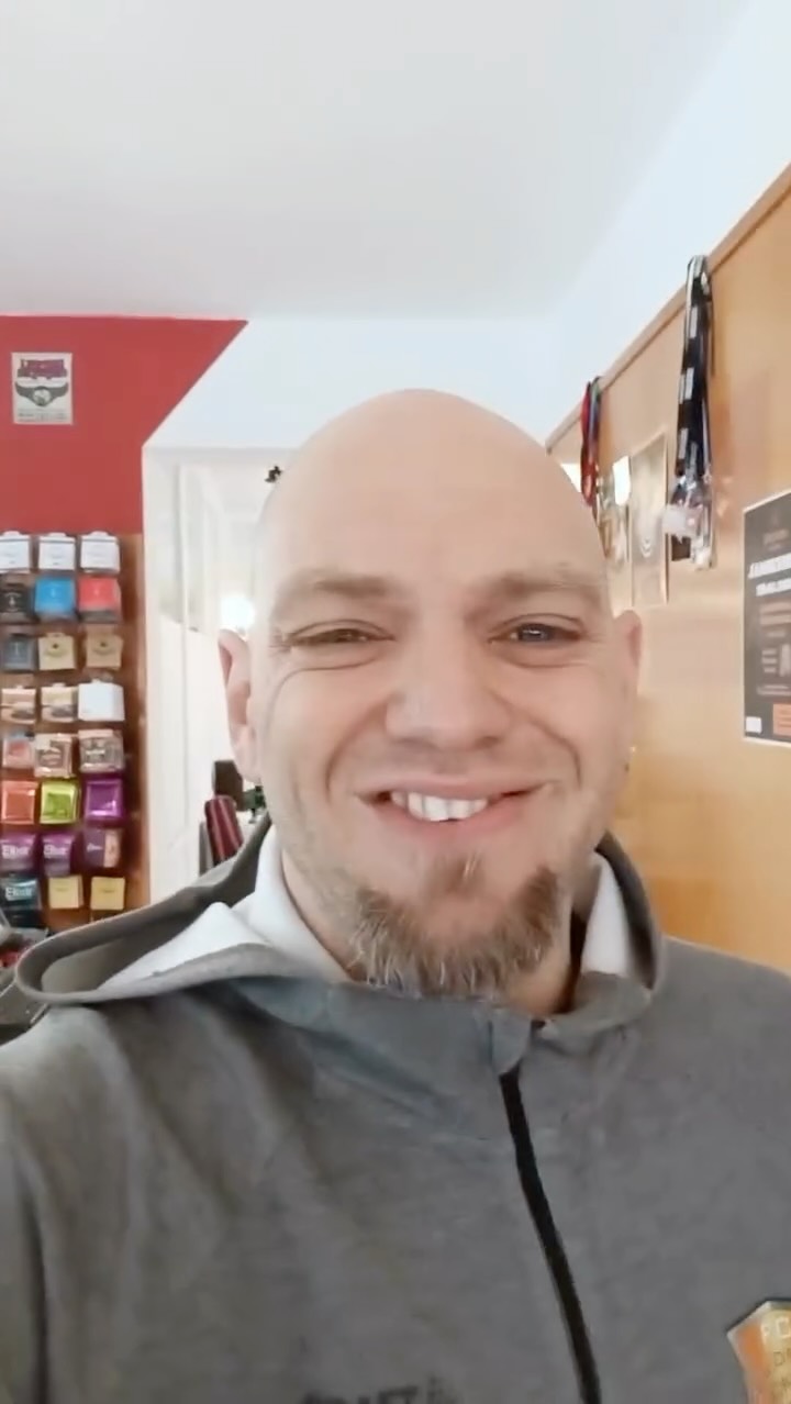 Dominik ist wieder da! 🙌
Am Faschingsdienstag (17. Februar) haben wir nur bis 12:00 Uhr geöffnet 🎭⏰
#zellamsee #musicstore #pinzgau #fasching #musik