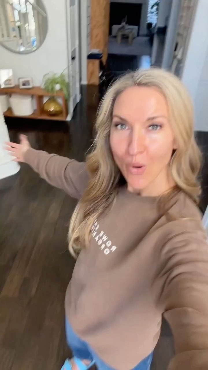 Be honest in the comments….how are you doing with consistently wearing Frownies❓❓❓
Accountability check. Reply with which one describes you?
1️⃣ Your consistency is on point. You wear Frownies every night and have for years!
2️⃣ You are super consistent as needed. You’ve gotten results and now you use for maintenance and it’s going great!
3️⃣ Your consistency is mid. You use the sometimes but not daily and you still haven’t seen the results you want. So this is the kick in the pants you need!
4️⃣ Consistency??? What’s that?! 🤪😂
Be honest!!! And then tell me if you’re ready to wear Frownies daily and get those ice skating rink smooth foreheads every morning!
#Frownies #GoodMood #SelfCareRituals #FrowniesCanada #SelfCare
#ConsistencyIsKey #MoreThanSkinDeep #FrowniesFam #NonToxicSkinCare #BeautyAtAnyAge