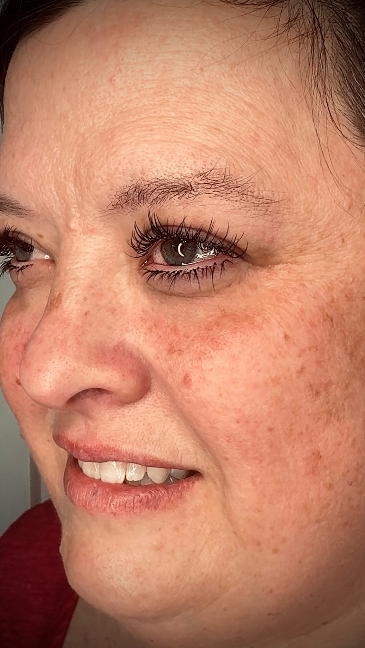 She didn’t want dramatic.
She didn’t want bold.
She just wanted to feel like herself… but better.
First-time lash clients usually think “simple” means boring.
It doesn’t.
Soft spikes + classic layers = dainty, intentional, and wearable.
The kind of lashes you forget you’re wearing but everyone notices.
If you’re not a flashy girl, this is your sign.
Simple can still be stunning.
Designed for women who want enhancement without the extra
Book your Fernormenal Design Experience.