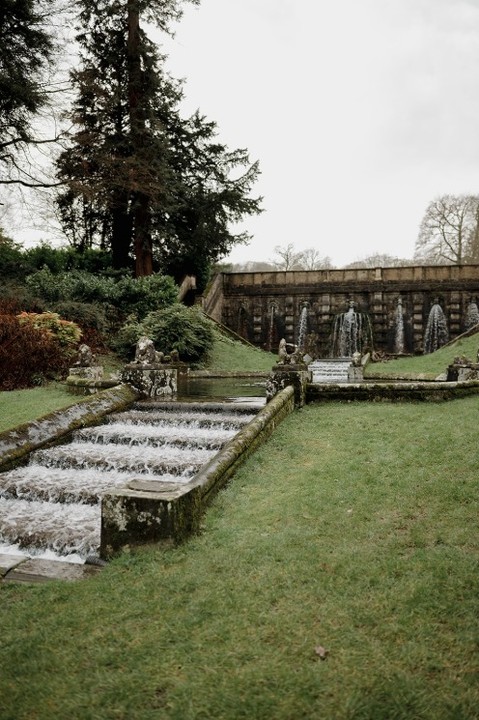 The Cascades at @cowleymanorexperimental are pure magic - the most gorgeous setting for a proposal โจ๐ฒ
Photographer: @solarin_photography ๐ท
Editing: @hannahwarmishamweddings ๐ป
#cotswolds #engaged #bridetobe #shesaidyes #proposal #proposalideas #theknot #hebenttheknee #proposalgoals #proposalplanners #cotswoldproposal #CowleyManor