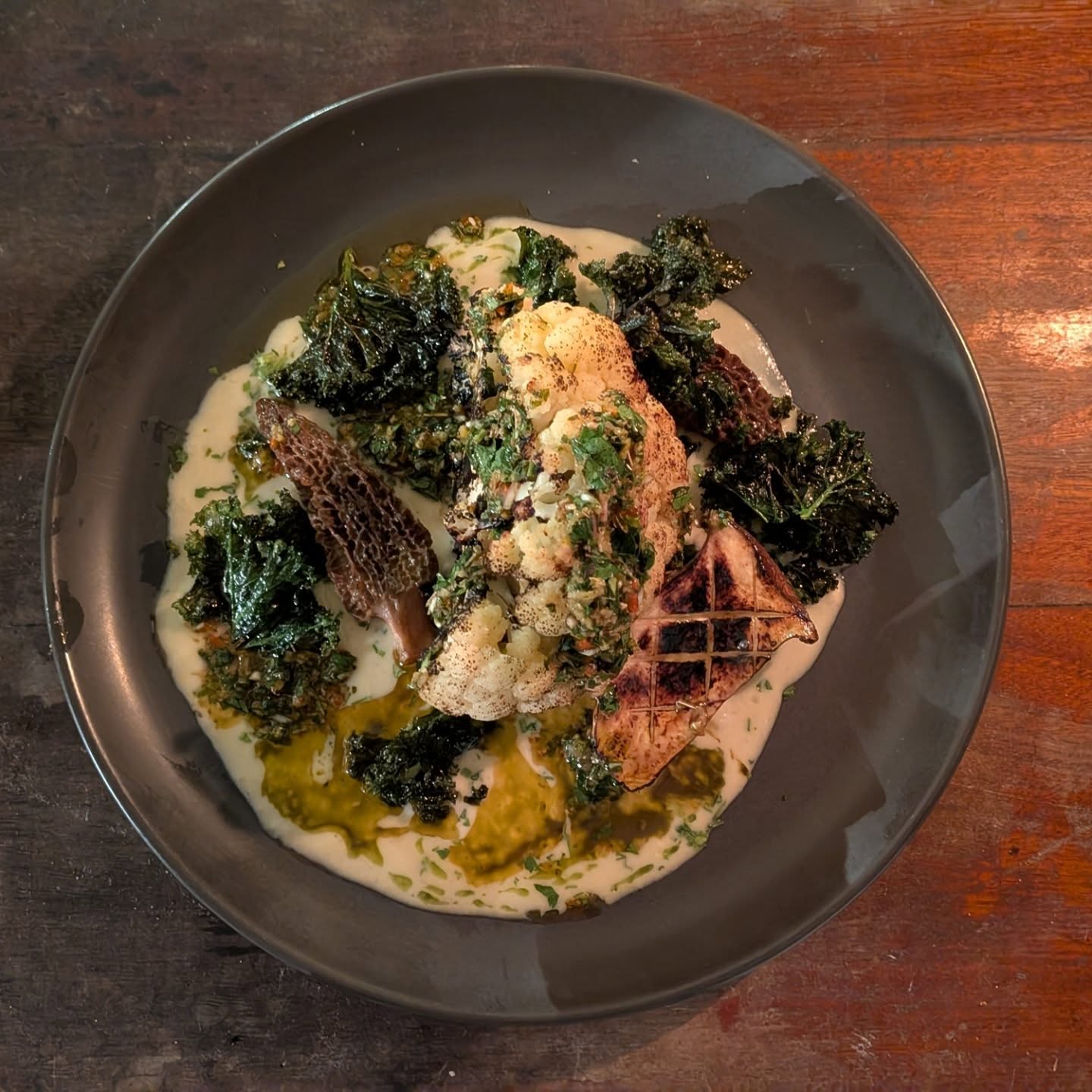 Roasted cauliflower, morel mushrooms, crispy leaves, chimichirri, champagne sauce #bristolpubscene #pubfood #vegetarian