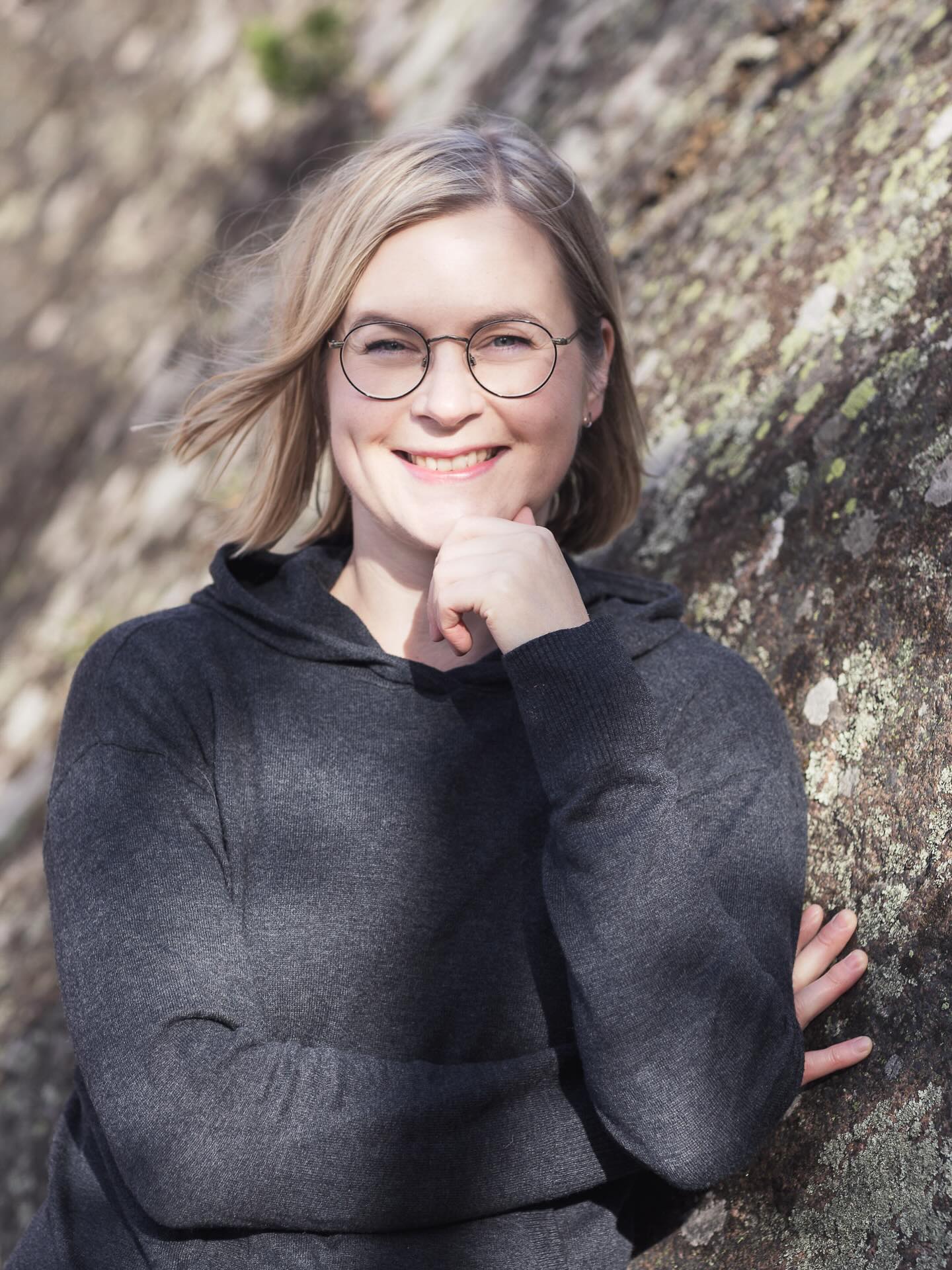 Digipaasto. Oletko koskaan kokeillut?
Päätimme perheen kanssa pitää tauon somesta ja uutisvirrasta.
Haussa on rauhallista yhdessäoloa, aikaa ajatella ja tilaa olla läsnä ilman, että huomio karkaa jatkuvasti muualle.
Palaan linjoille joidenkin viikkojen päästä toivottavasti levänneenä, uusia ajatuksia ja perspektiiviä rikkaampana.
Nähdään keväällä 💛