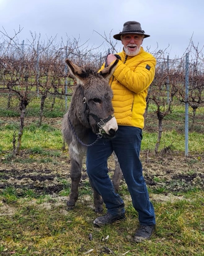 🤗
Na, wenn da nicht jedem die Freude aus den Augen strahlt!
🌺🫏🦙🦙🫏🦙🦙🫏🦙🦙🫏🦙🦙🌺
Was waren das schöne Momente auf unserer heutigen Tour 🥰
Jetzt lassen wir glücklich das Wochenende ausklingen!
Seid herzlich gegrüßt und habt einen guten Start in die neue Woche 🫶
Beste Grüße,
🫏🦙 die Jungs!
#selztallamas #tieremachenglücklich #wandernmachtglücklich #rheinhessen #begegnungshofselztallamas