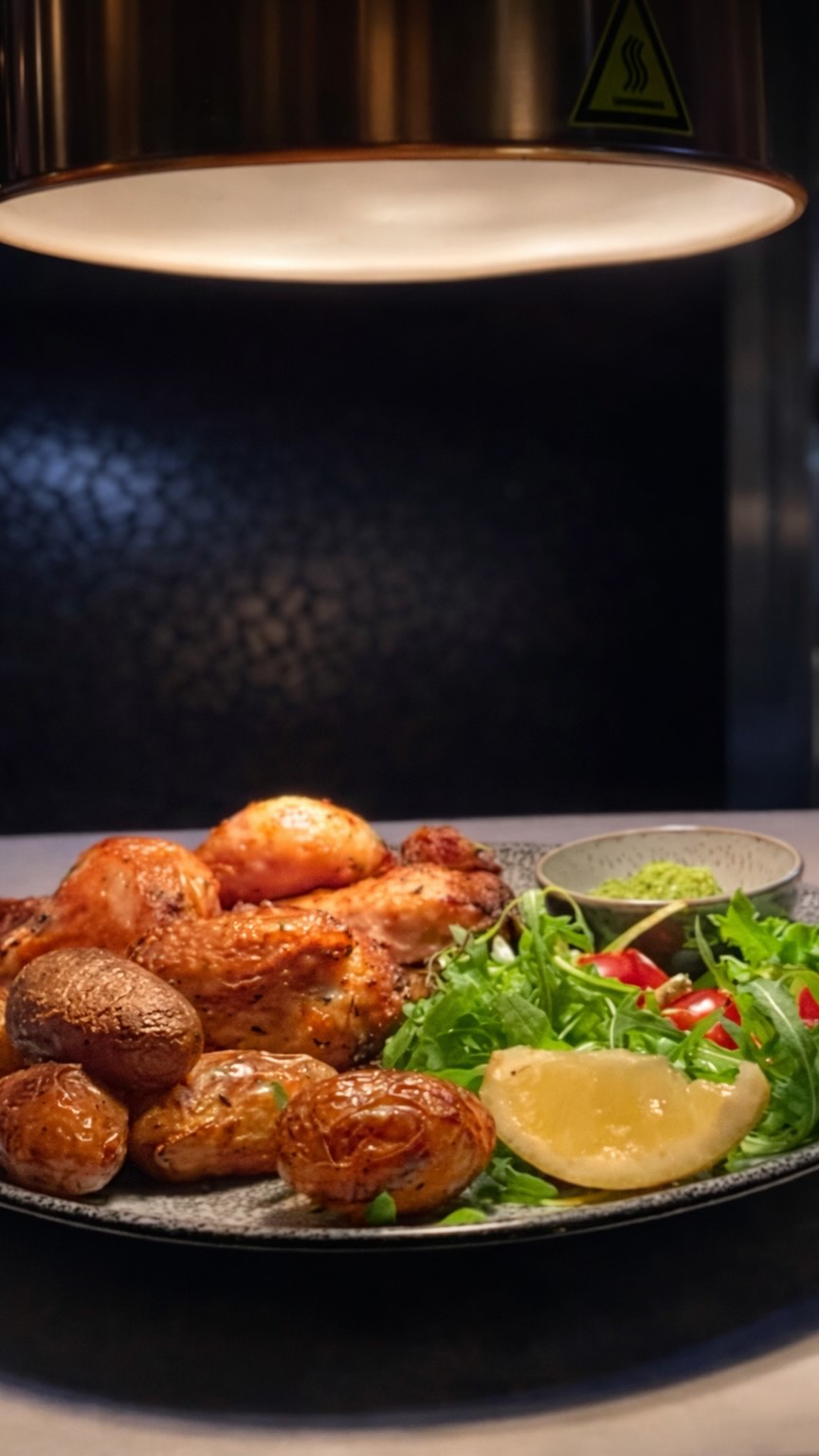 Slow-roasted. Perfectly served.
Simple, honest food, done properly.
Salt.#essexfoodies #maldon #essex #salt #restaurant