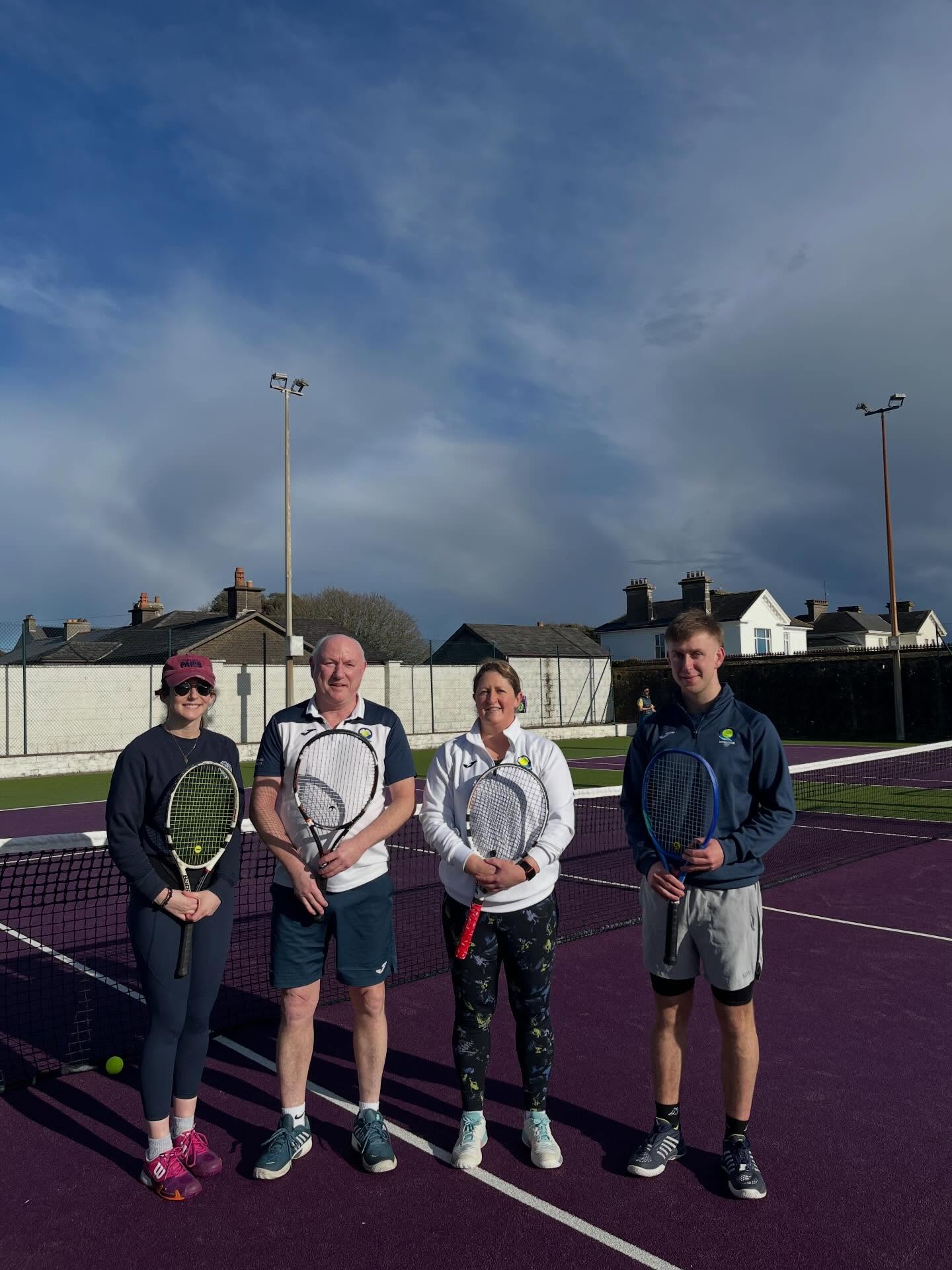 🎾 Winter League update 🎾
Well done to our XD4 team who travelled to Tramore today and had to battle the glorious sunshine to come away with a point 1-3. Obviously only used to playing in the rain these days!
Also congratulations to our U12 team who played Bandon at home today and came away with a clean sweep 3-0 win! 🏆