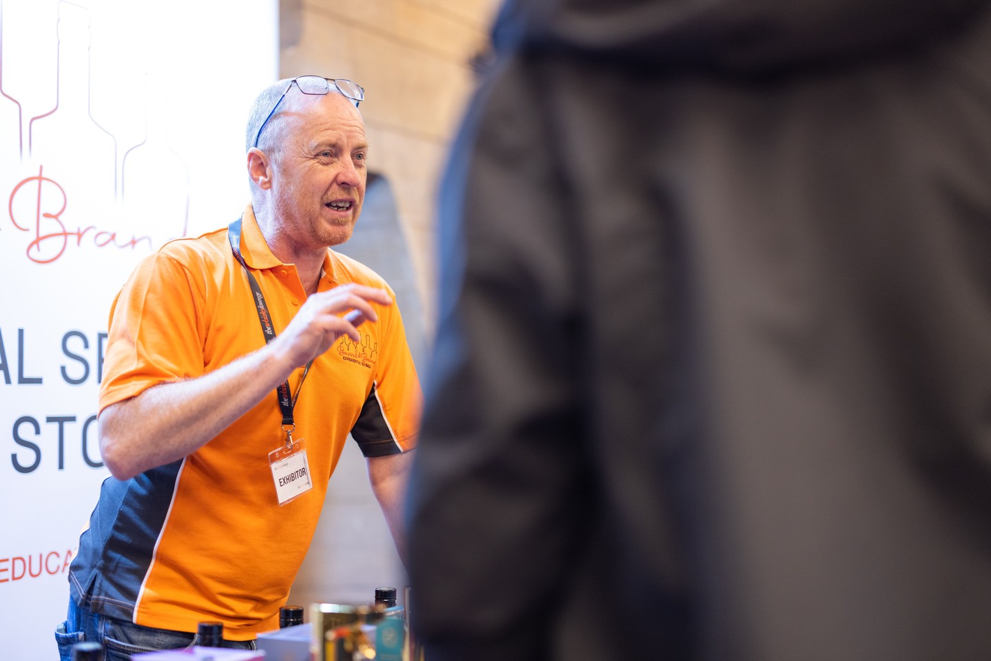 Masterclass moments you don’t want to miss. What’s Kevin sharing here? Why does every dram tell a story?
Step into our world of whisky with immersive tastings led by passionate experts. Ready to elevate your next event? Reach out to discover the Barrel & Brand difference. 🥃