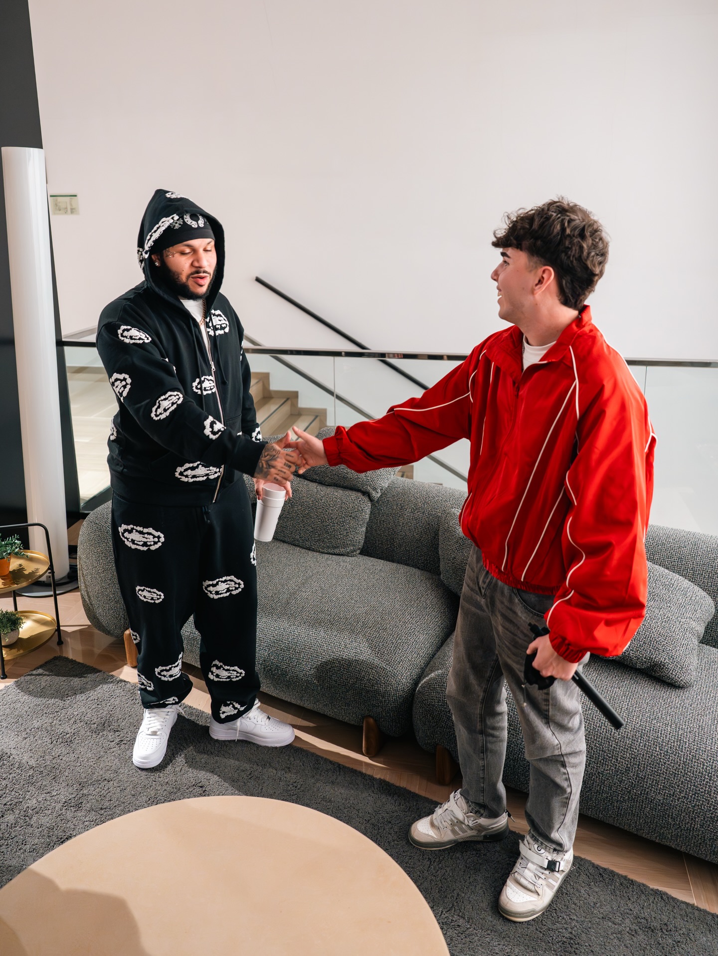 @slayter en @miradiofmoficial 🧌
Los que saben visitan LA RADIO LÍDER DEL GÉNERO URBANO 🎙️
Entrevista disponible en los próximos días…
📸: @pitluc_photo
@brandonrosapr @puchejr @quepasojefe 🫂