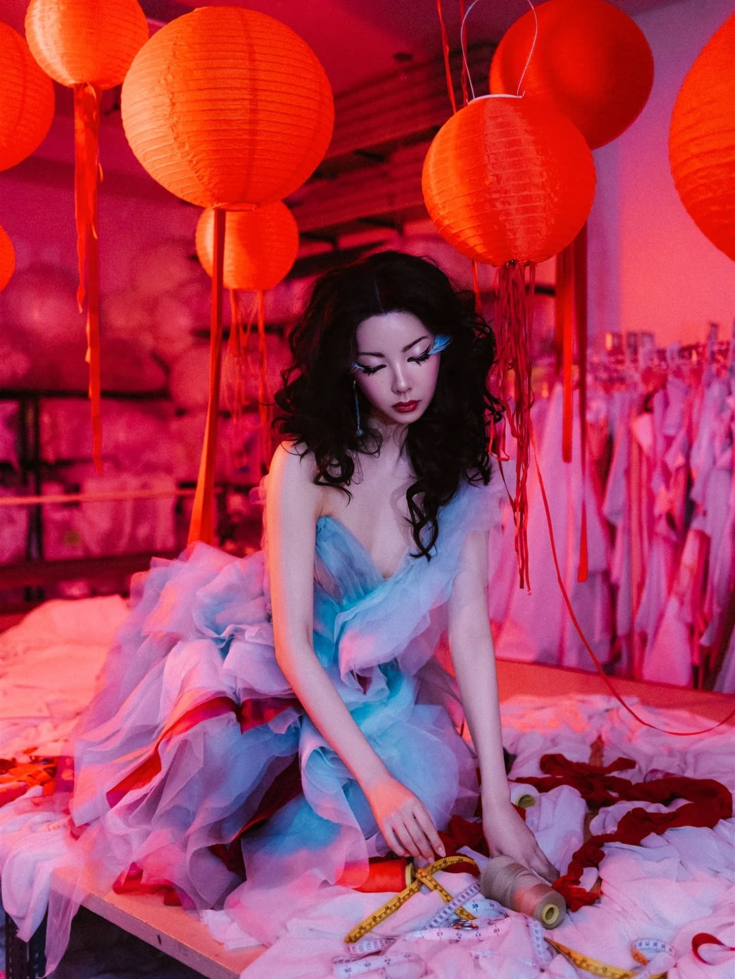 On the eve of Lunar New Year, our atelier glows a little differently.
Red lanterns — symbols of renewal, protection, and hope — quietly watched over us during our Alice in Atelier shoot. What began as an exploration of imagination now feels like a reflection of tradition, too.
This is a time for returning. For honoring where we come from, and for stepping gently into what’s ahead.
May the new year bring clarity, courage, and beautiful new beginnings.
新年快乐. ❤️🏮
Creative Direction: @ouma_designer
Photographer: @jumistory
Planning and decor: @keepsakeevents
Makeup: @makeupbysupernova
Hair: @hairline_vancouver
Model: @soominshimi (@alaeriaagency)
Jewelry: @vimeria
#OUMA #LunarNewYear #ChineseNewYear #YearOfTheHorse #AtelierMoments