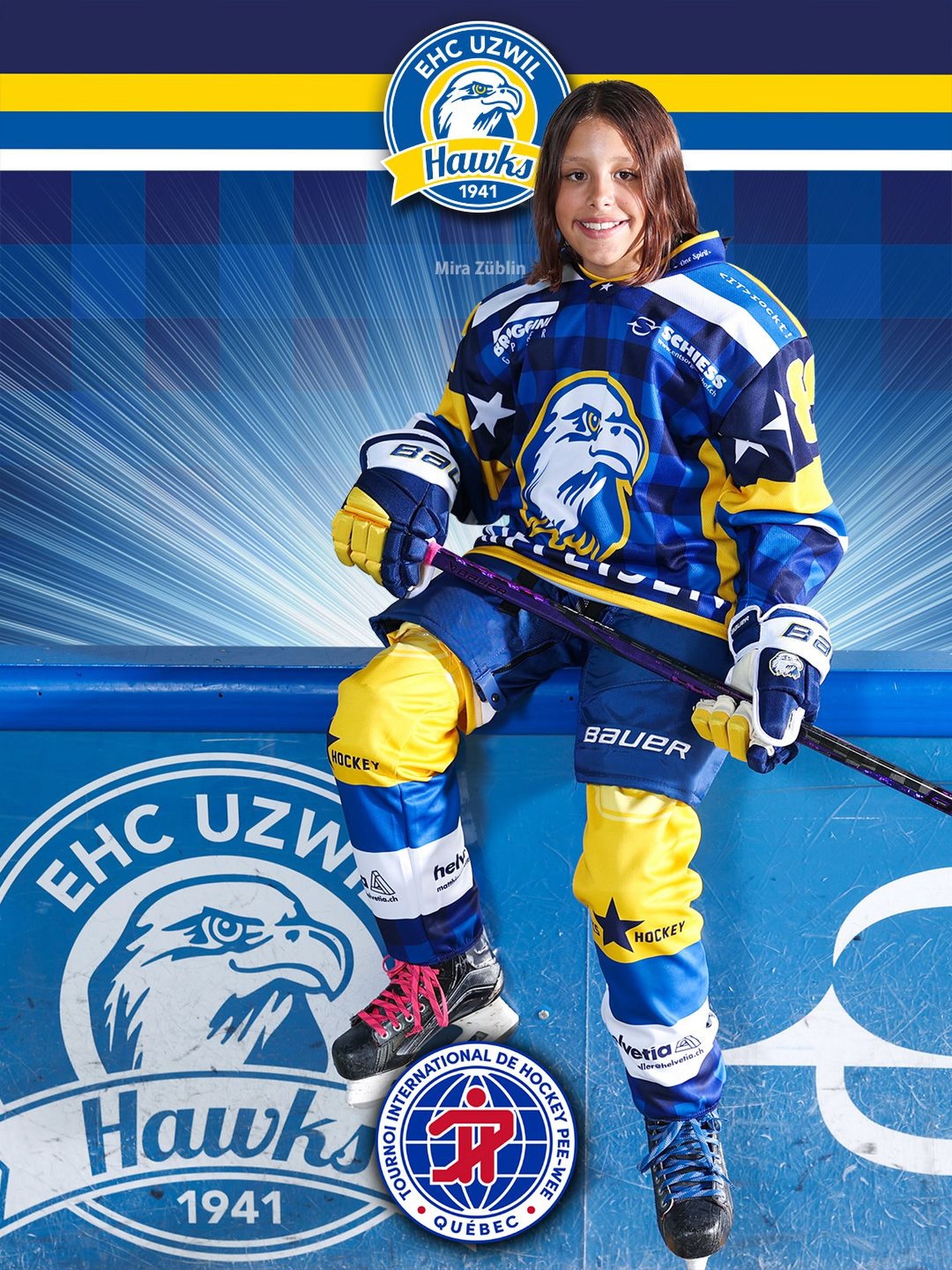 Diese Woche reist unsere Nachwuchsspielerin Mira Züblin nach Kanada. Dank eines erfolgreichen Try-outs im April 2025 darf sie die Schweizer Auswahl „Les Chouettes Select“ am Pee-Wee-Mädchenturnier in Québec vertreten. Vom 11. bis 22. Februar misst sie sich dort mit internationalen Teams. Liebe Mira, wir sind stolz auf dich und wünschen dir unvergessliche Erlebnisse und viel Erfolg!
#ehcuzwil #younghawks #peewee #canada #quebec