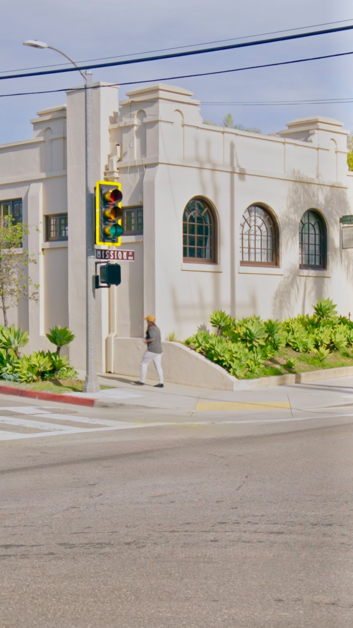 On the corner of Mission & Chapala, lies what remains of Flying A Studios.
Once the “Green Room”, (dressing room & lounge where actors waited between takes), it’s now an office for an architectural firm. And yes, the walls were painted green.
Contrary to popular local lore, SB is NOT the original Hollywood. Hollywood and Flying A Studios developed alongside each other, LA even started a bit before. We’ve fallen for a classic example of “destination marketing” to make us feel like the roots of cinema rather than a competitor that lost.
Many factors led to the studio’s downfall: namely, refusing to adapt to feature films & isolation from Los Angeles. (Actors in LA could film at multiple studios in one day to make more dough).
Fast forward to 1986, SB notices a “slow season” for tourism (January/Feb). So, local biz owners come up with an idea to draw more visitors… a film festival in Santa Barbara.
The SBIFF now serves as the “last campaign stop” before the Oscars. Celebrities make the drive to SB not just for funzies, but because it puts them in the news just before Oscar voting closes.
🎥: @sineadsantich
Sources:
C-span
American Film Company Wiki
Columbia Library
SNJ Today
Becker Henson Niksto Architects