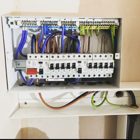 Loft extension completed, new distribution board to supply the new circuits. Complete with submain, to minimise damage and disturbance to the rest of the property.
.
.
.
.
.
#TT #Electrical #TTElectrical #Electrician #London #Local #Friendly #Design #Loft #Extension #New