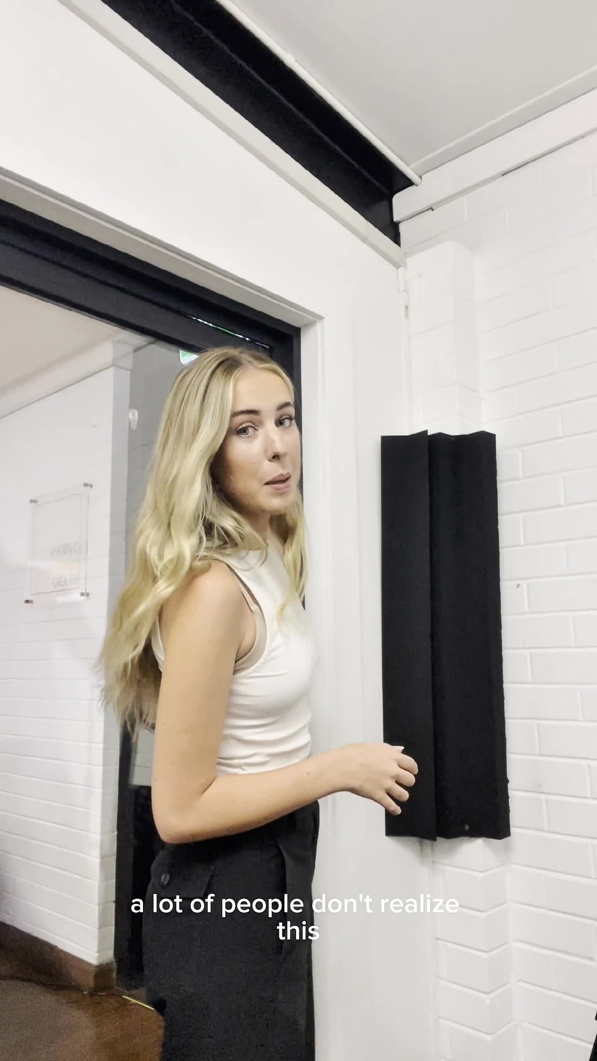 Confidence doesn’t come before performance. It comes because of it. 🎤
Every time you step on stage, you learn to:
• Believe in yourself
• Work with microphones and equipment
• Move through fear
Upcoming performances are where growth happens. This is your moment. ✨
#SingingConfidence #PerformanceSkills #OvercomeFear #SingWithConfidence