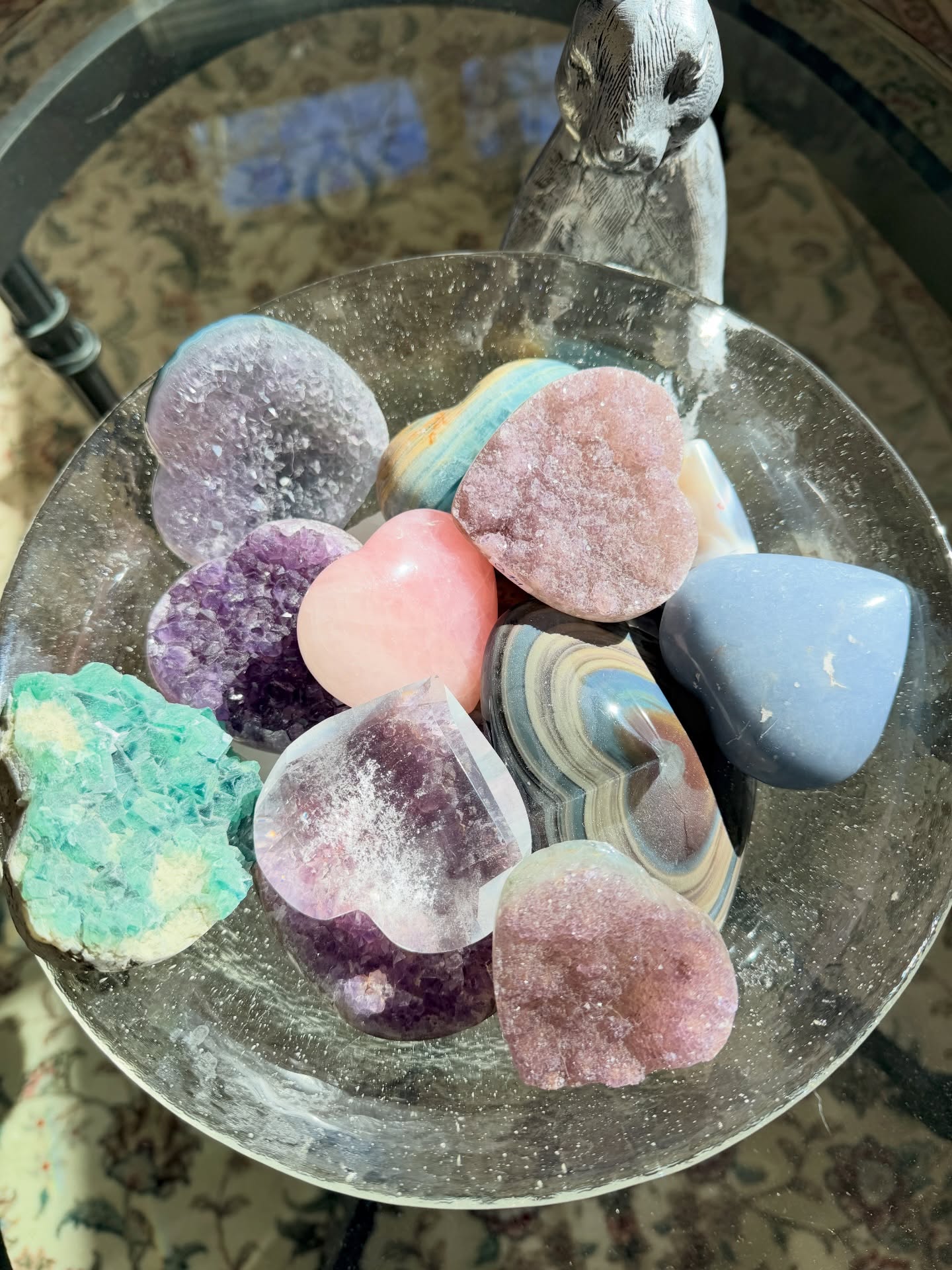 Happy Valentines Day from me and my obsession with stone hearts.
See ya tomorrow at the @napafarmersmkt
#happyvalentineday #crystals #hearts