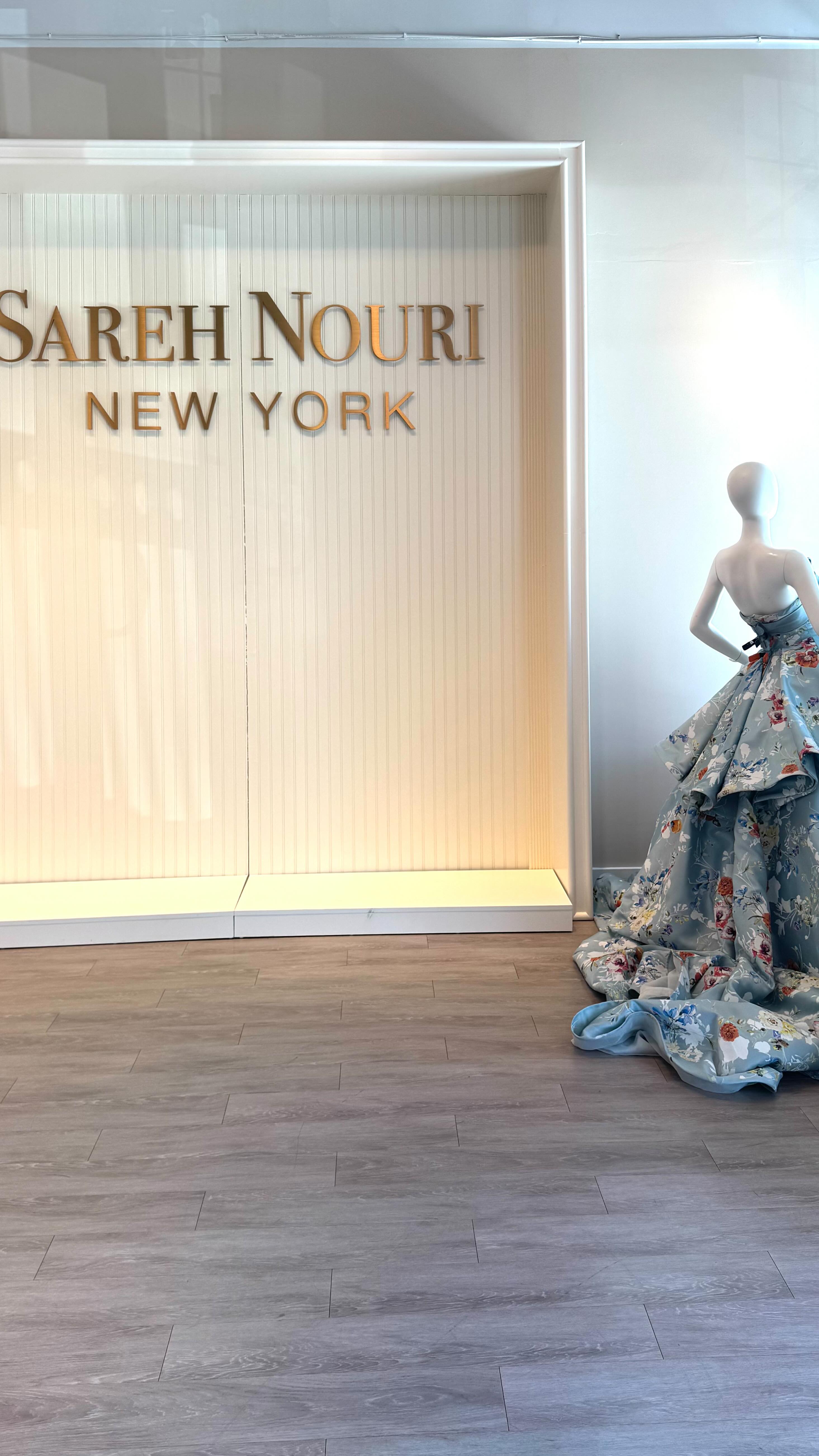 Great working with an amazing team!! Needed this today… making magic and being creative 🥰🥰❤️❤️
Production team @dippolitoproductions was on point
Hair and makeup team @diecilifestylespa @bridalhair_lasorellabridal @ashleymariewilson829
Stunning gowns @sarehnouri
Models @ericadisanti @emgud19