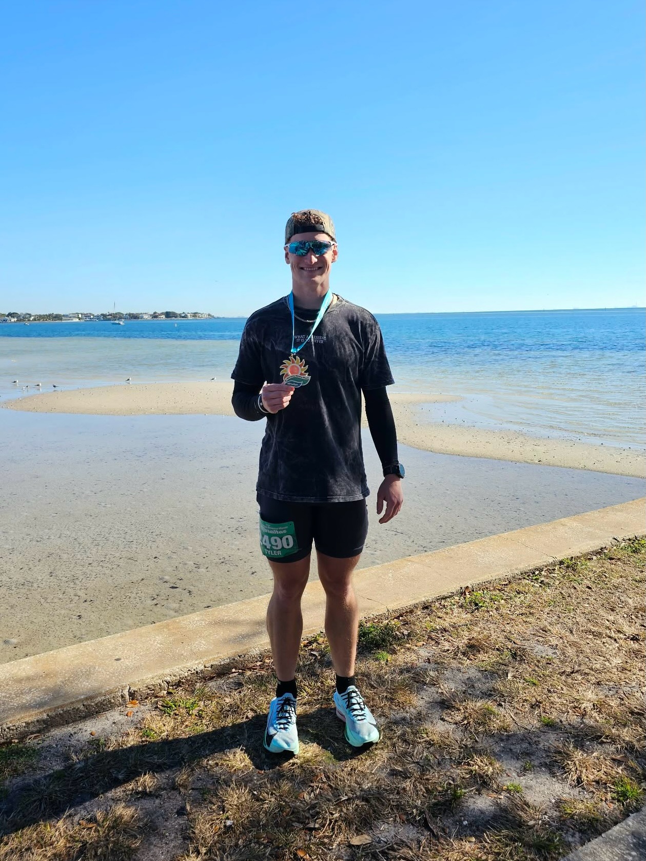 What a Blessing it is to Suffer🙌🏼
✅ St Petersburg Marathon
⏱️ 3:40:25
🏆 37 minute PR🤪
@revitalizeutraining
#marathon #race #runner #run #florida
