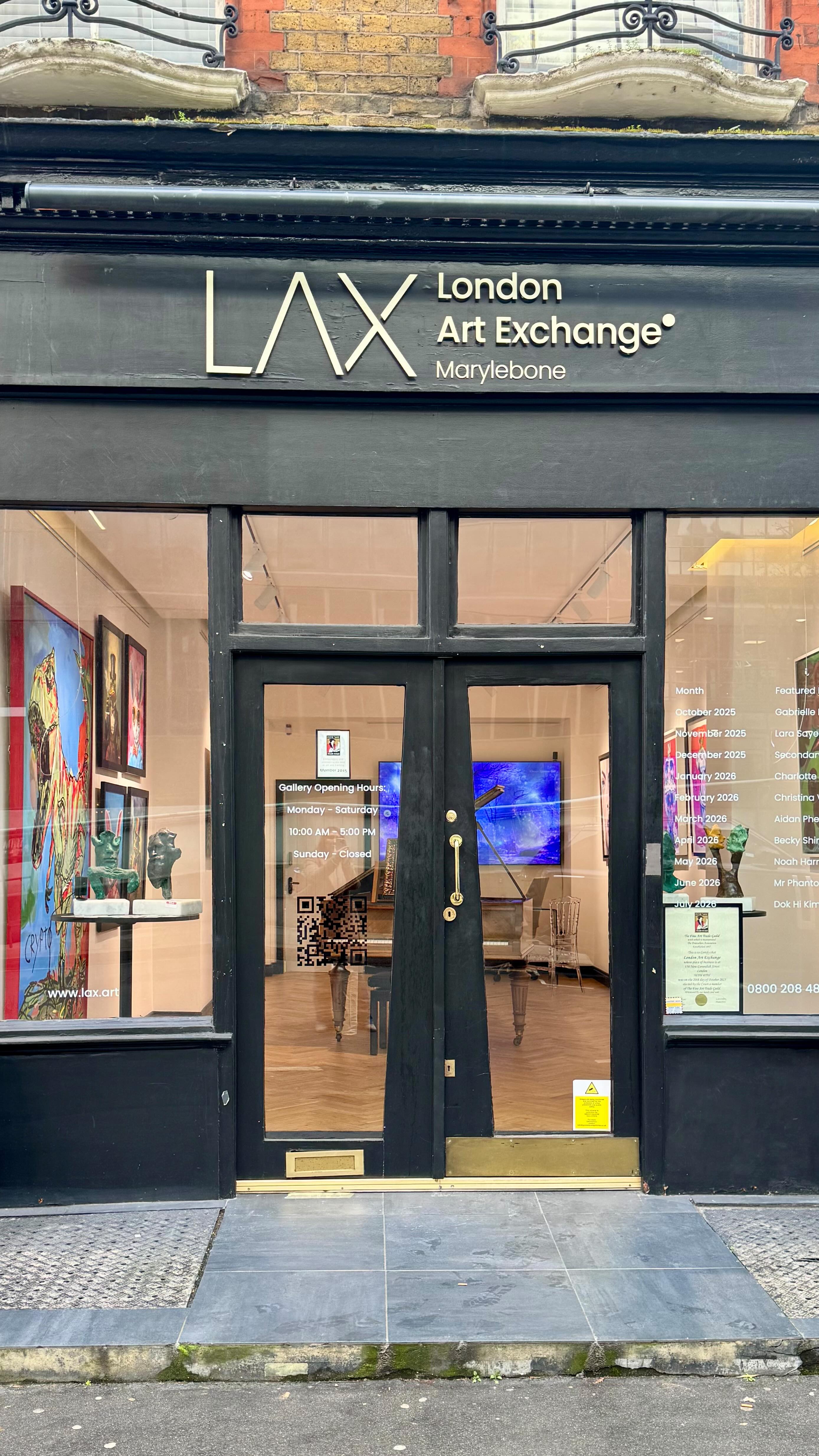 A morning visit to London for a catch up and to see the new premises and gallery of The LAX in New Cavendish Street.
Nirvana 2 is looking fabulous in the gallery window, opposite a super large contemporary piece by The Connor Brothers. The gallery is bursting with vibrant contemporary art and sculpture, from world class artists, on view in the heart of London.. be sure not to miss it if you’re in the area!
#art #marlebone #london #new #contemporaryart