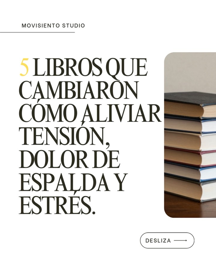 No llegué al yoga solo para estirar el cuerpo.
Llegué buscando entenderlo.
Estos libros me enseñaron a respirar mejor, a moverme con más sentido,
a escuchar el cuerpo antes de forzarlo
y a soltar rigidez física y mental.
Hoy todo eso vive en el estudio:
en cada respiración, en cada movimiento consciente,
en cada persona que entrena aquí para aliviar dolor, estrés y tensión.
Si tu cuerpo te pide parar, moverte diferente o volver a sentirte bien,
este espacio también es para ti.
📍 Yoga y movimiento consciente en Palma de Mallorca
🧠 Cuerpo, respiración y comunidad
🤍 Muévete con sentido
#YogaPalma #YogaPalmaDeMallorca #MovimientoConsciente #AliviarDolor #ReducirEstrésMovilidadCorporal