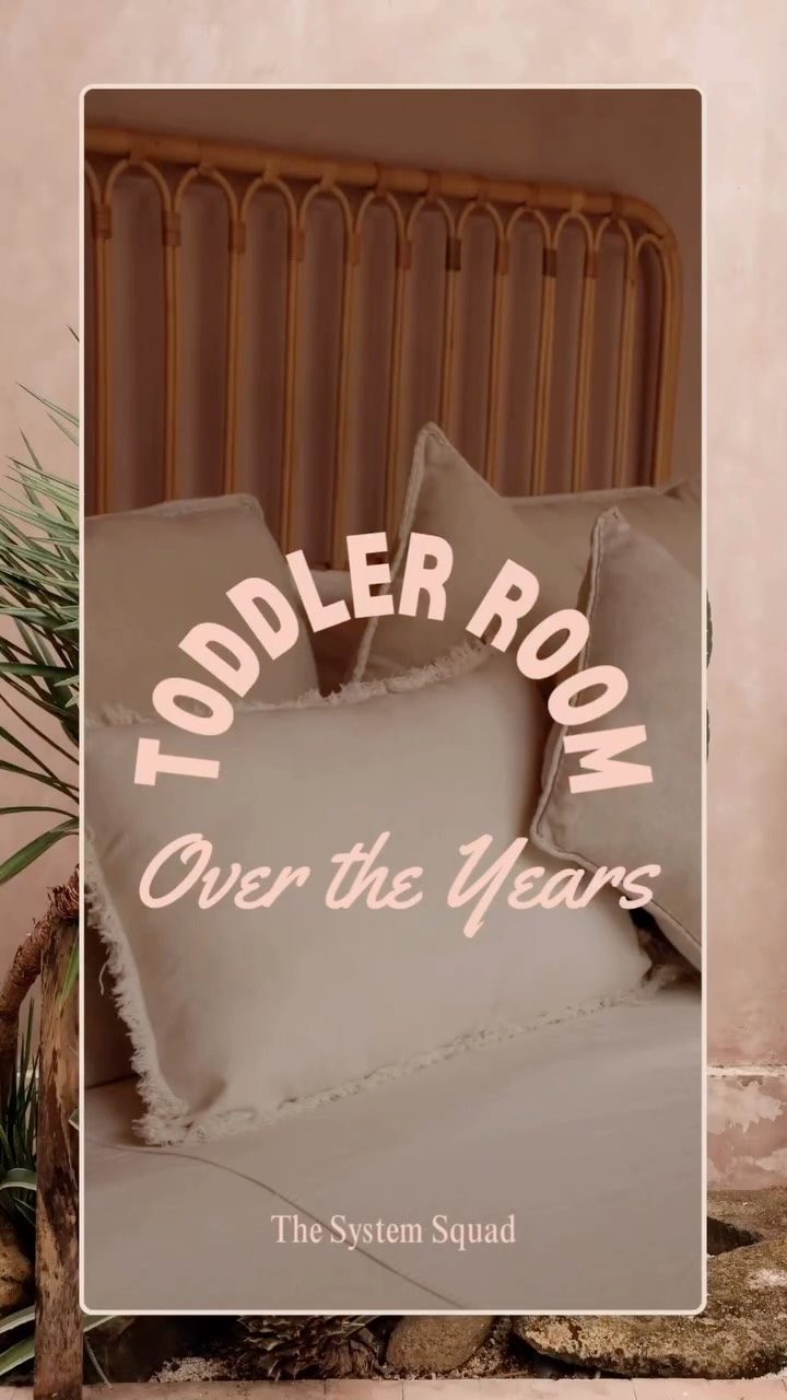 From diapers to dress-up👑
One of my favorite parts of this work is growing with my clients and creating systems that evolve as their lives do. What started as changing stations and tiny onesies is now princess crowns, art projects, and big-kid routines.
So grateful for the families who continue to trust me in their homes year after year 🤍#homeorganization #toddlerroom #kidsorganization #organizingtips #professionalorganizer