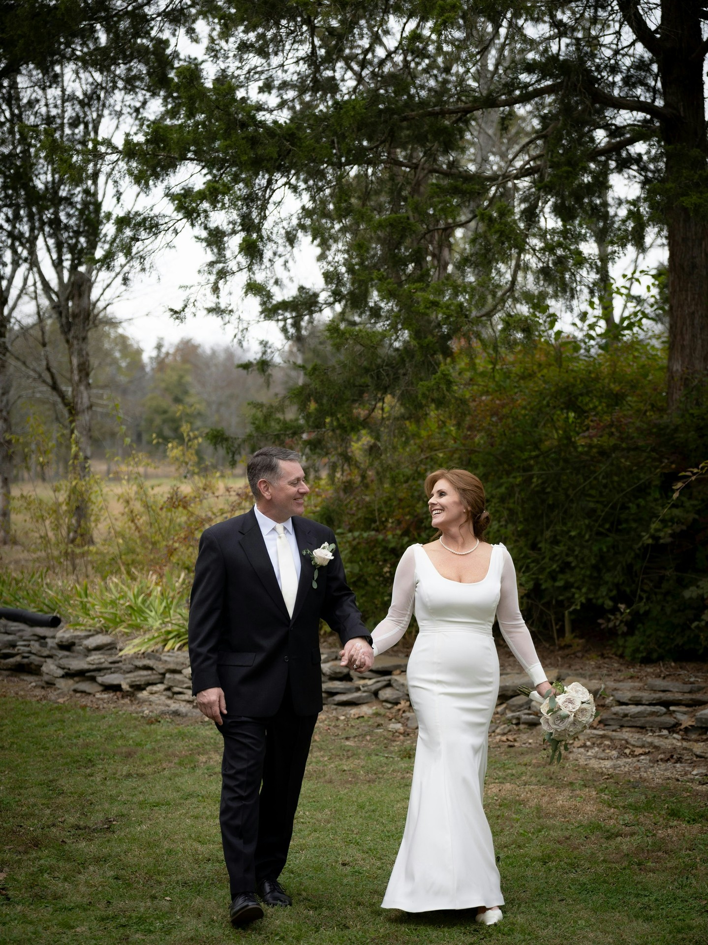 Leigh & John Goodpaster | October 25, 2025
Grab a copy of the latest issue or follow the link in bio to see more from their special day.
📸: Liz Cruse-Cruse Media